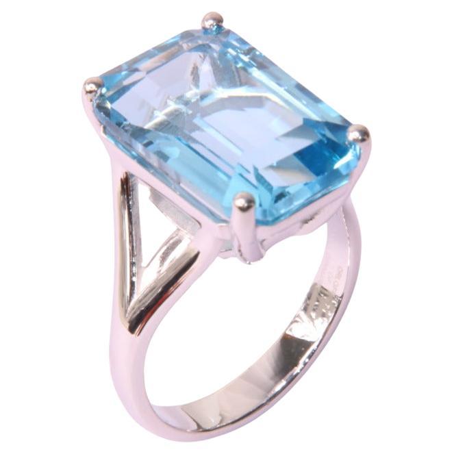 Orloff of Denmark, 15.95 carat Sky Blue Topaz Ring in 925 Sterling Silver For Sale