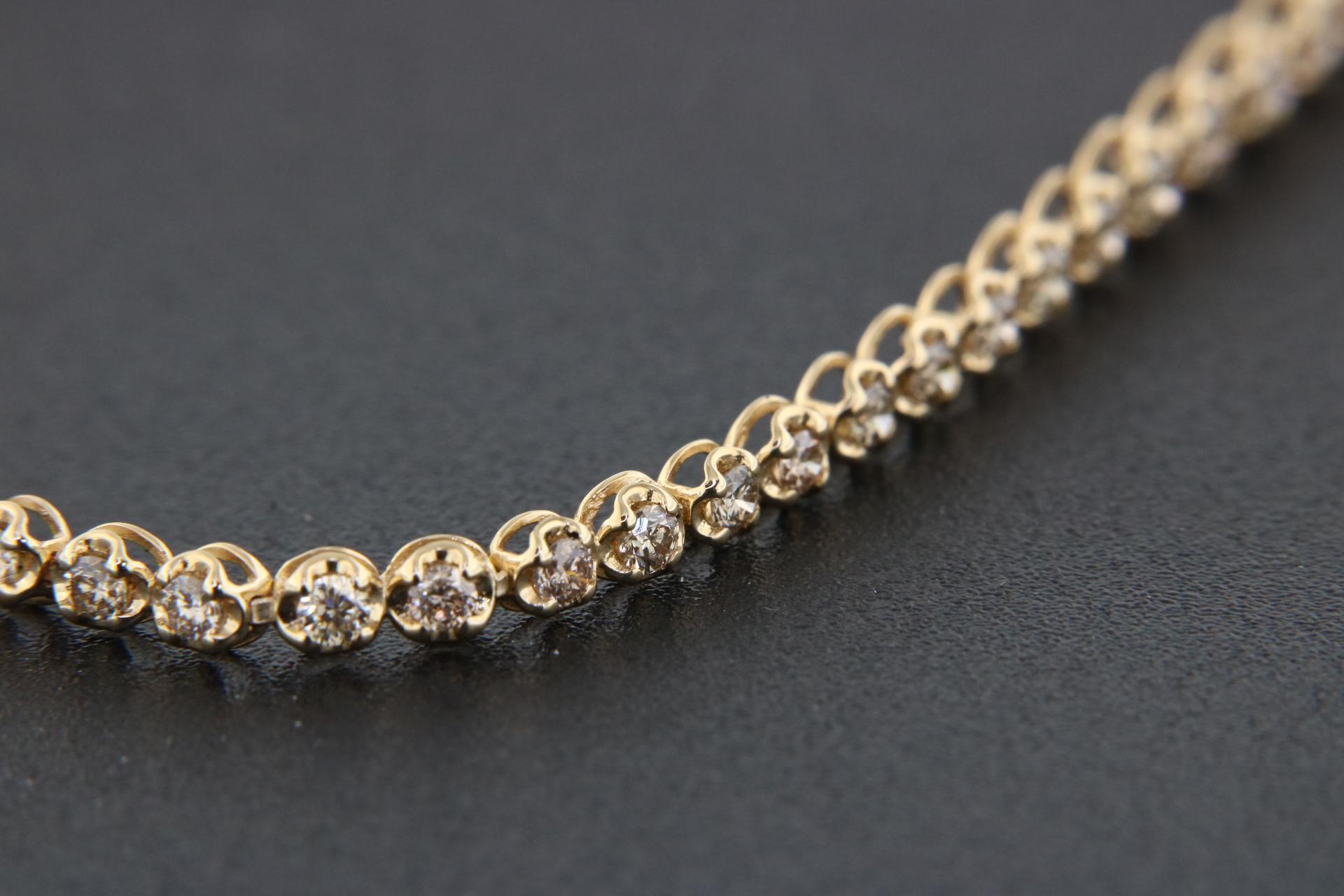 Orloff of Denmark, Tennisarmband aus 18 Karat Gelbgold mit 2 Karat Diamanten im Angebot 1