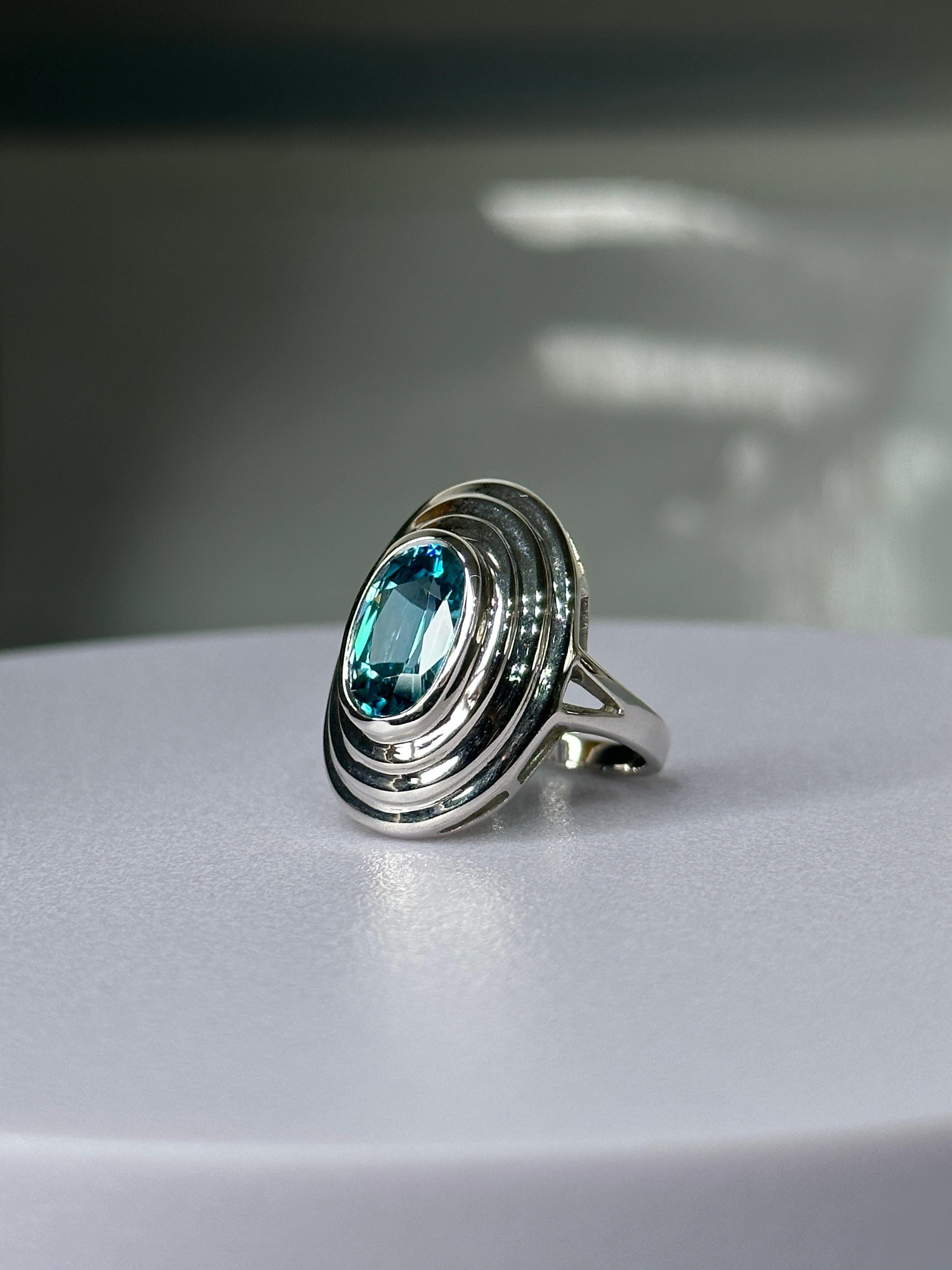 Contemporary Orloff of Denmark, 4.68 ct Metallic Blue Zircon Ring in 925 Sterling Silver For Sale
