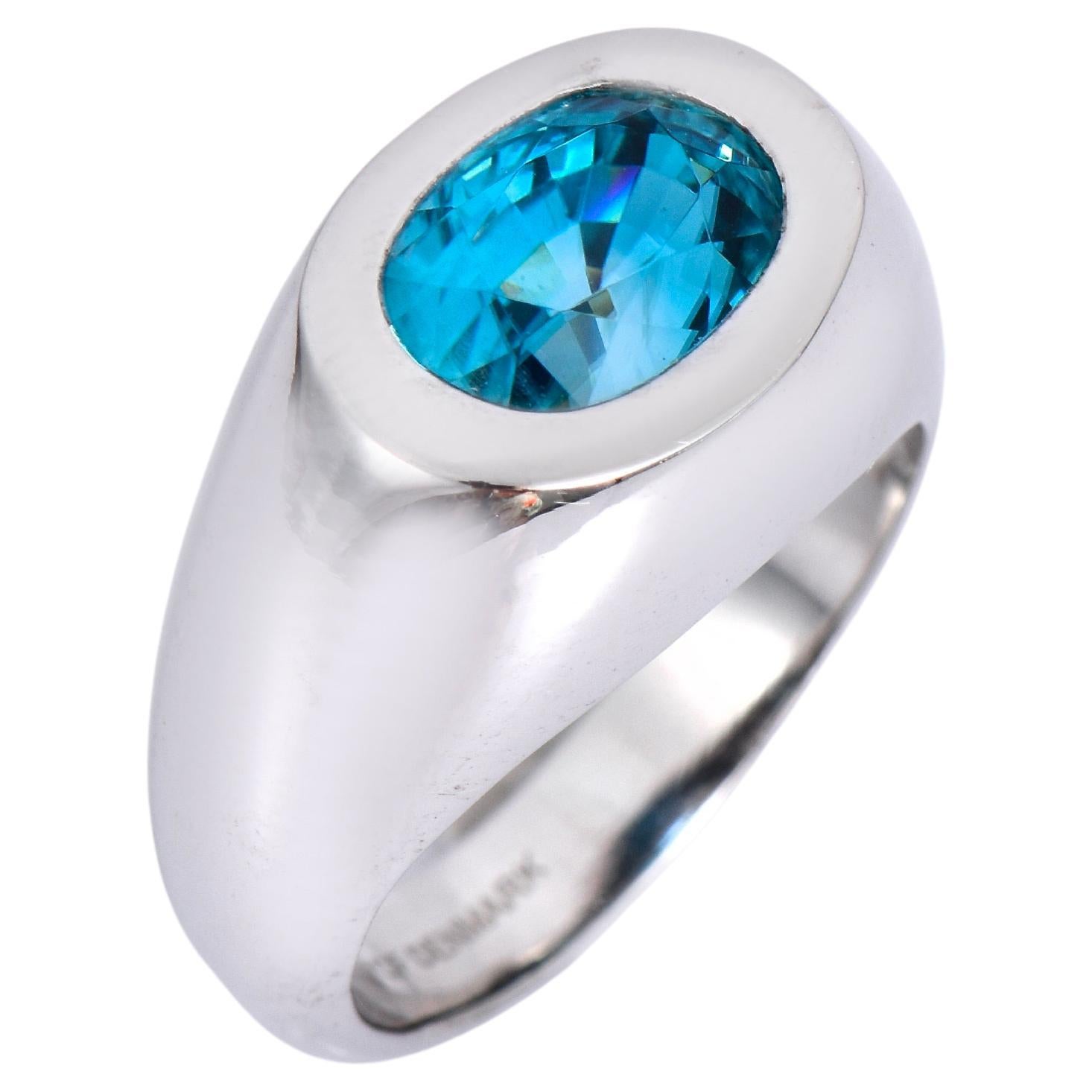 Orloff of Denmark, 5.92 ct Natural Blue Zircon Ring in 925 Sterling Silver For Sale