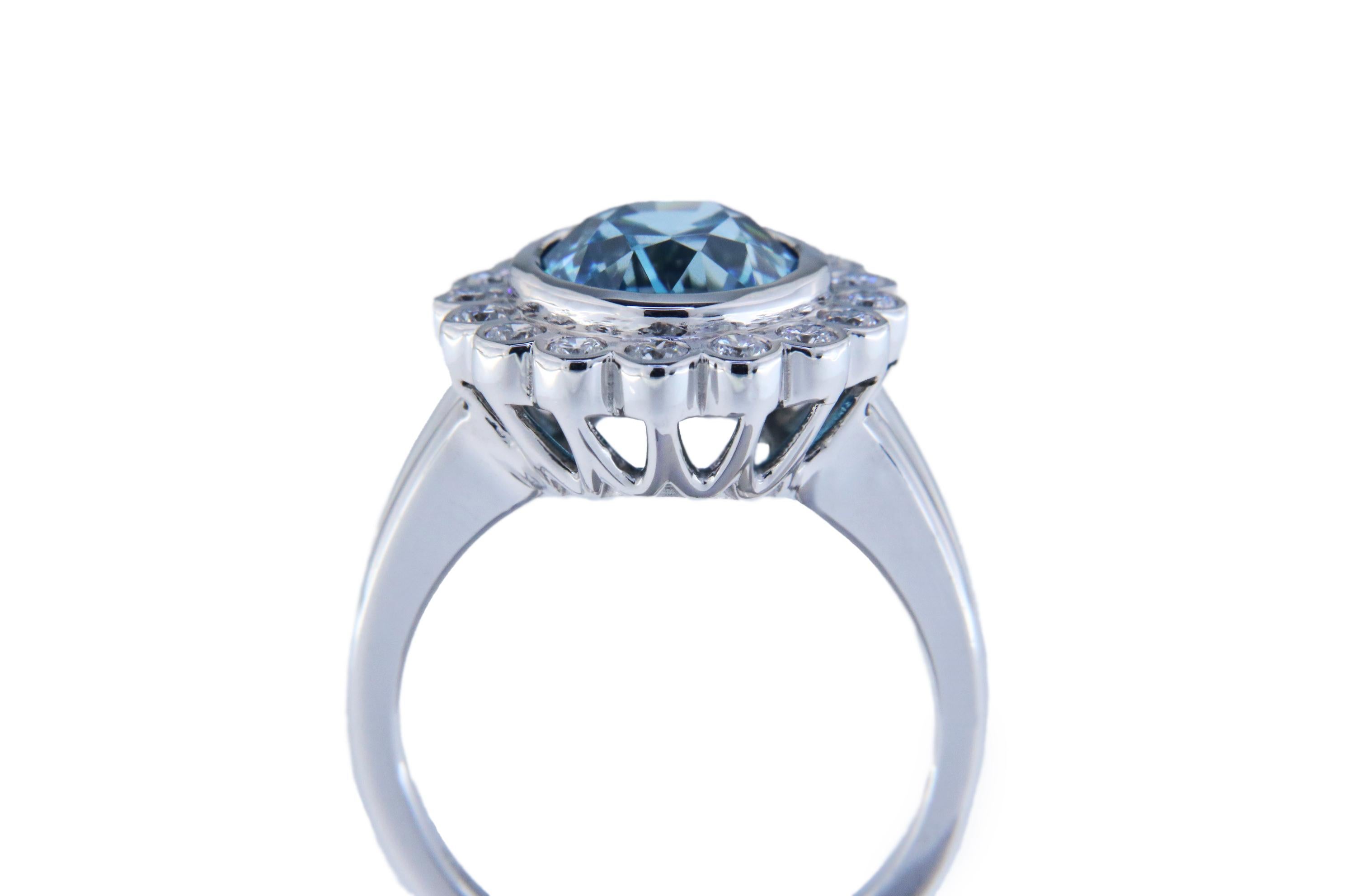 Orloff of Denmark, 6 ct Natural Blue Zircon Diamond Ring in 925 Sterling Silver In New Condition For Sale In Hua Hin, TH