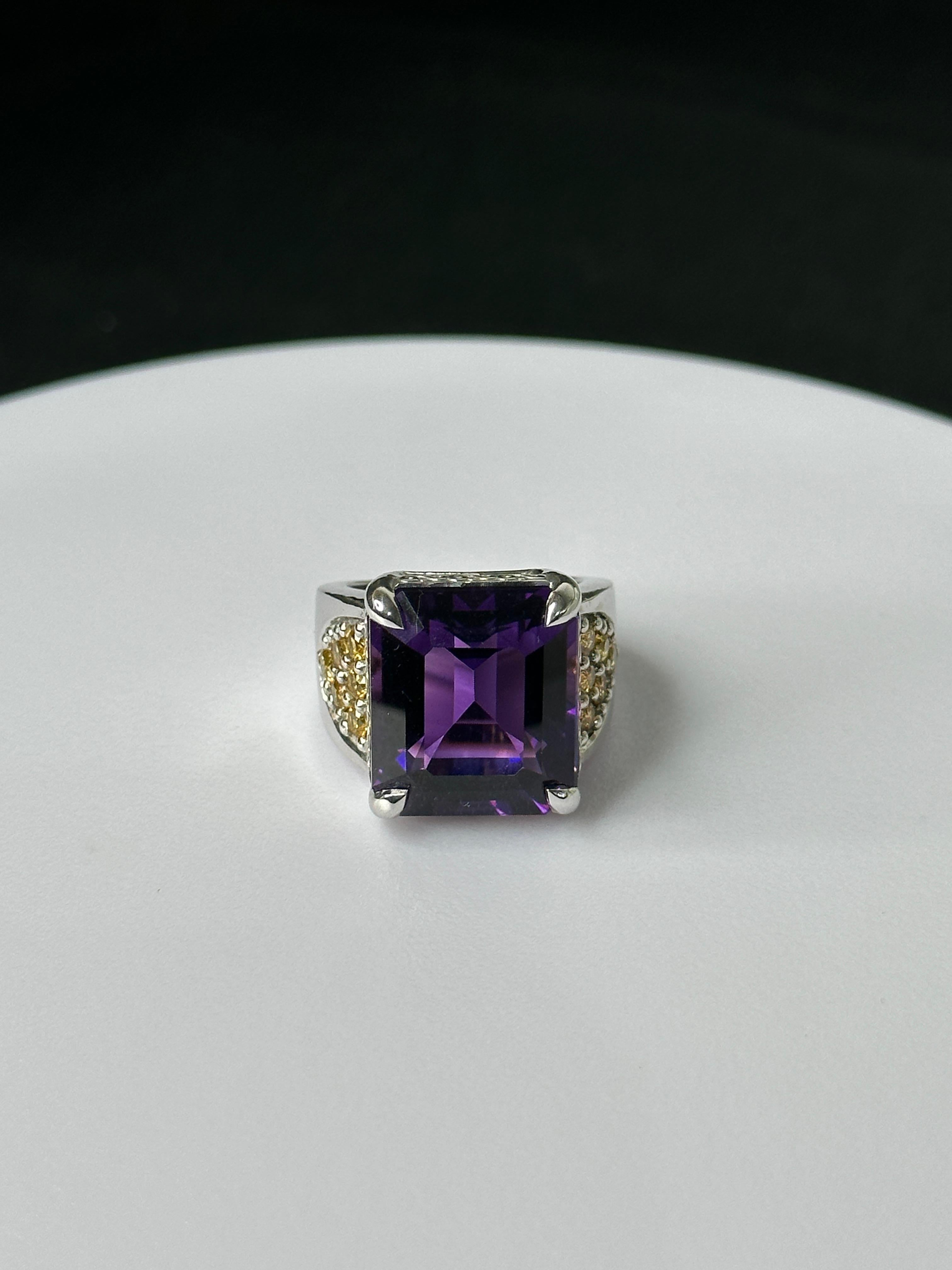 Orloff of Denmark, Ring mit tiefem Amethyst und Saphir in 925er Sterlingsilber gefasst (Zeitgenössisch) im Angebot