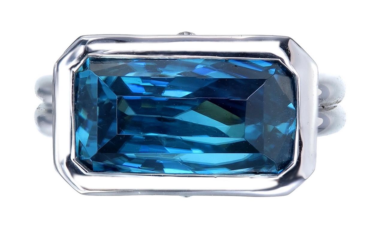 Contemporary Orloff of Denmark, Grand Temple of Angkor, 10.84ct Blue Zircon Sculpture Ring For Sale