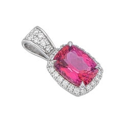 Colgante de platino con turmalina rosa natural y diamantes de Orloff de Dinamarca