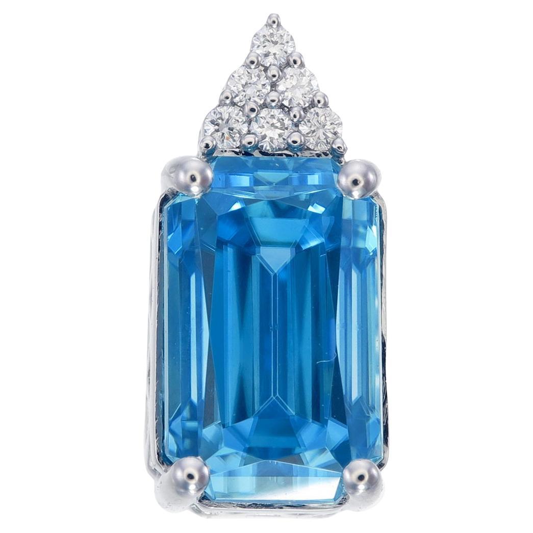 Orloff of Denmark Platinum diamond pendant natural 7.12 carat Blue Zircon