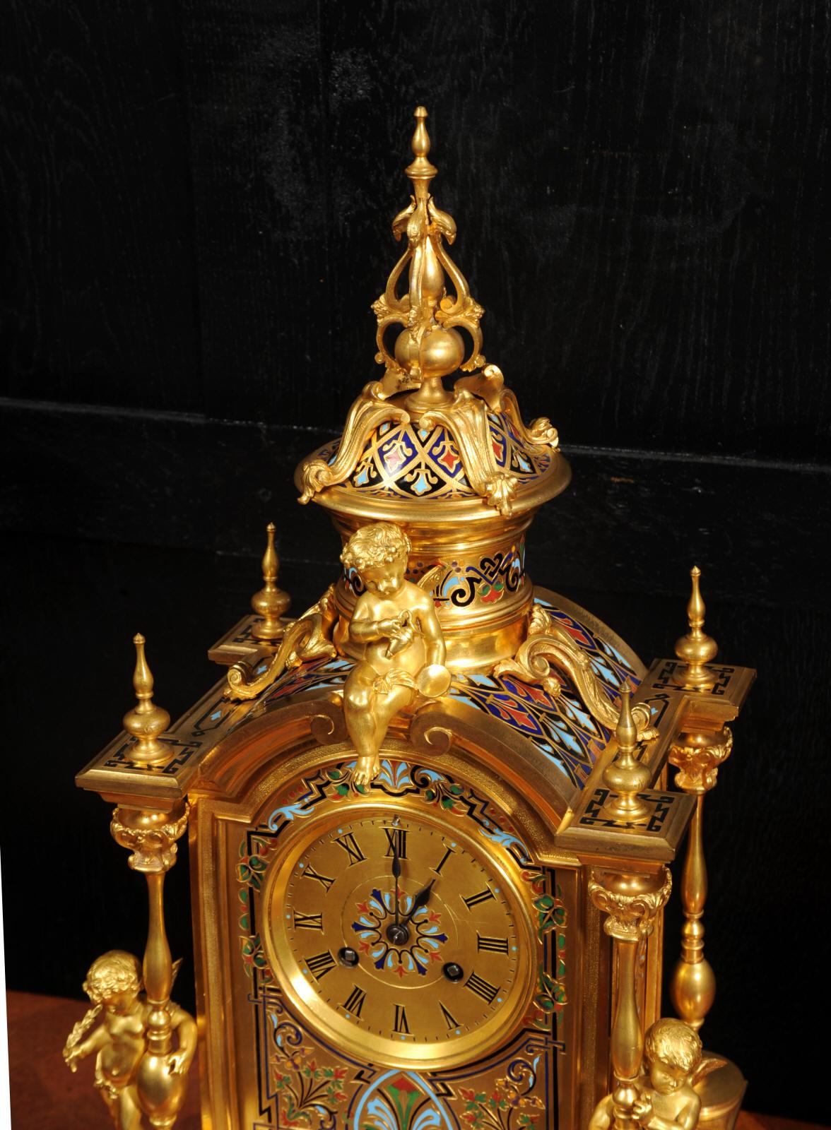Horloge française ancienne en bronze doré et émail champlevé de Le Roy & Fils  en vente 2