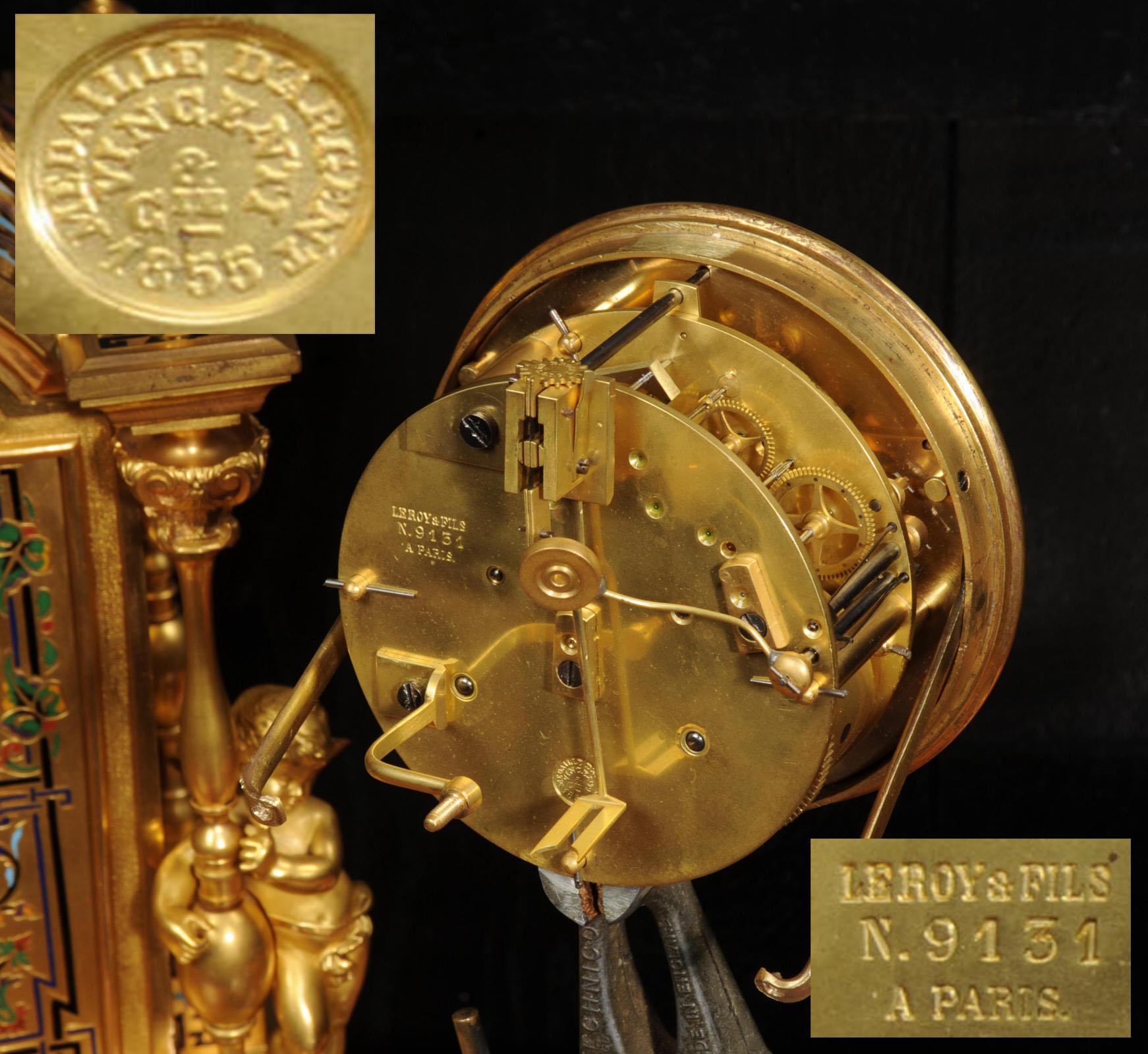 Horloge française ancienne en bronze doré et émail champlevé de Le Roy & Fils  en vente 10