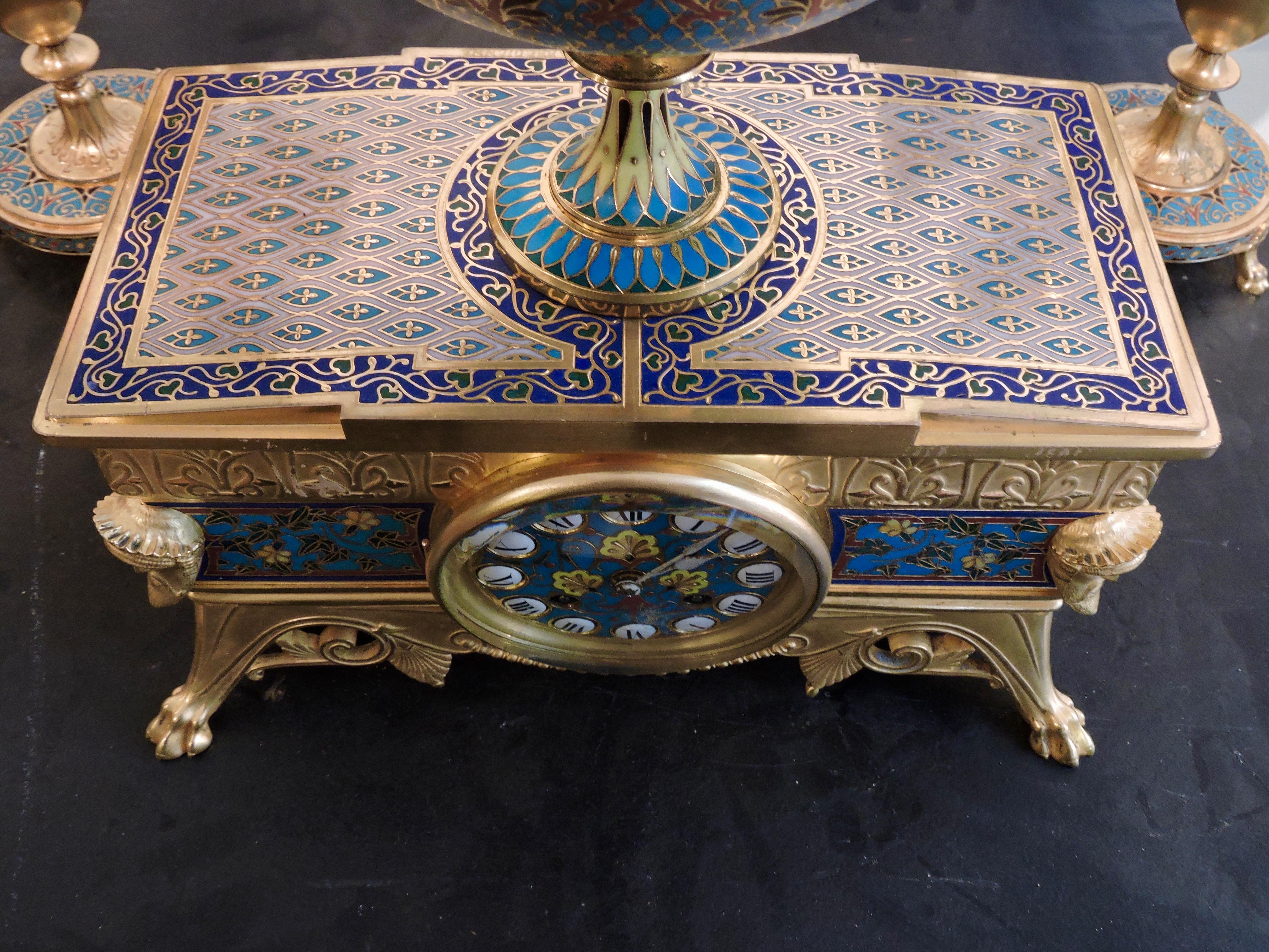 Ormolu and Cloisonné Enamel Three-Piece Clock Garniture by F.Barbedienne (Spätes 19. Jahrhundert)