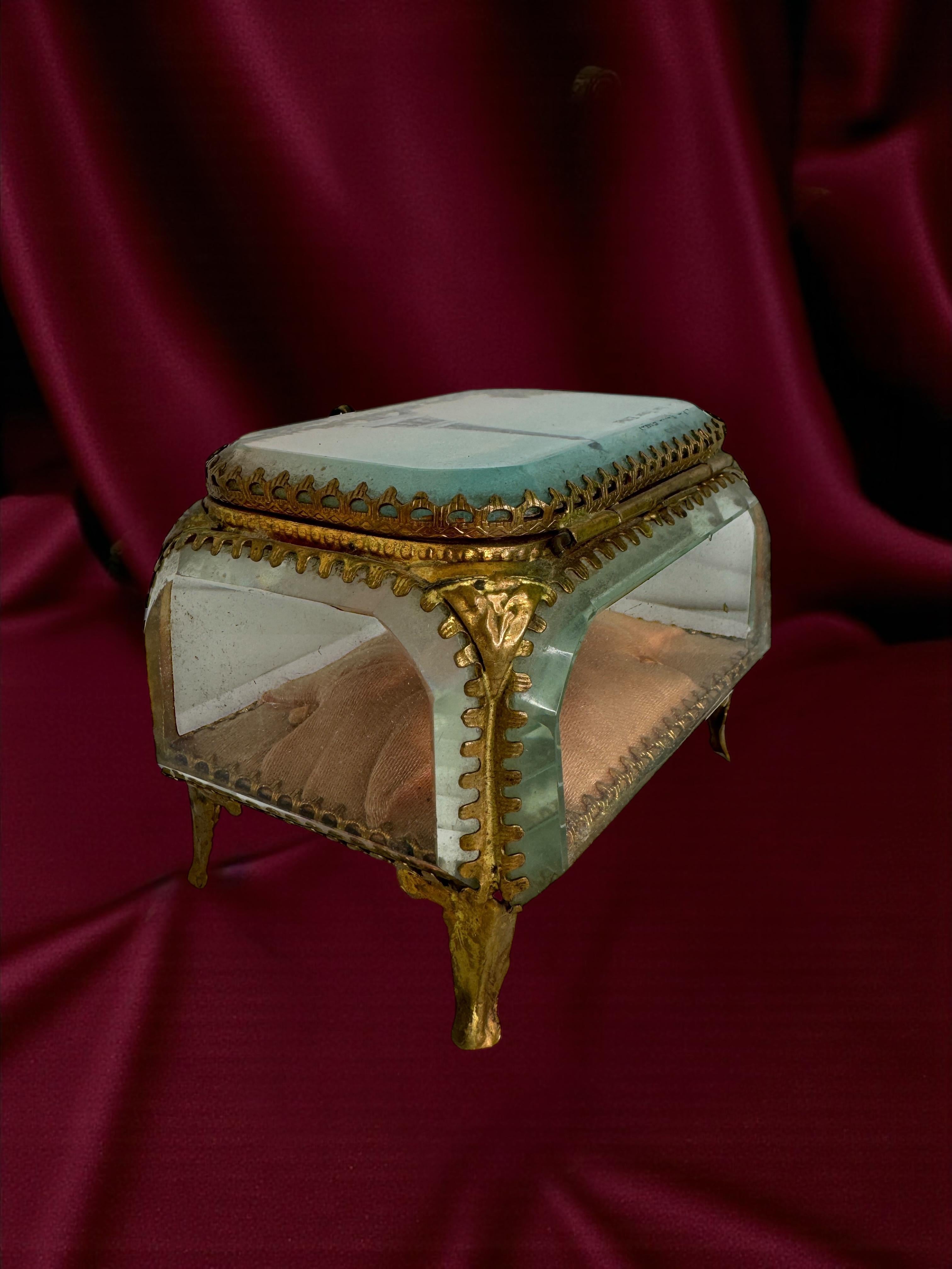 Ormolu and Glass Souvenir Trinket Jewelry Box, Paris la Tour Eiffel, circa 1900s For Sale 7