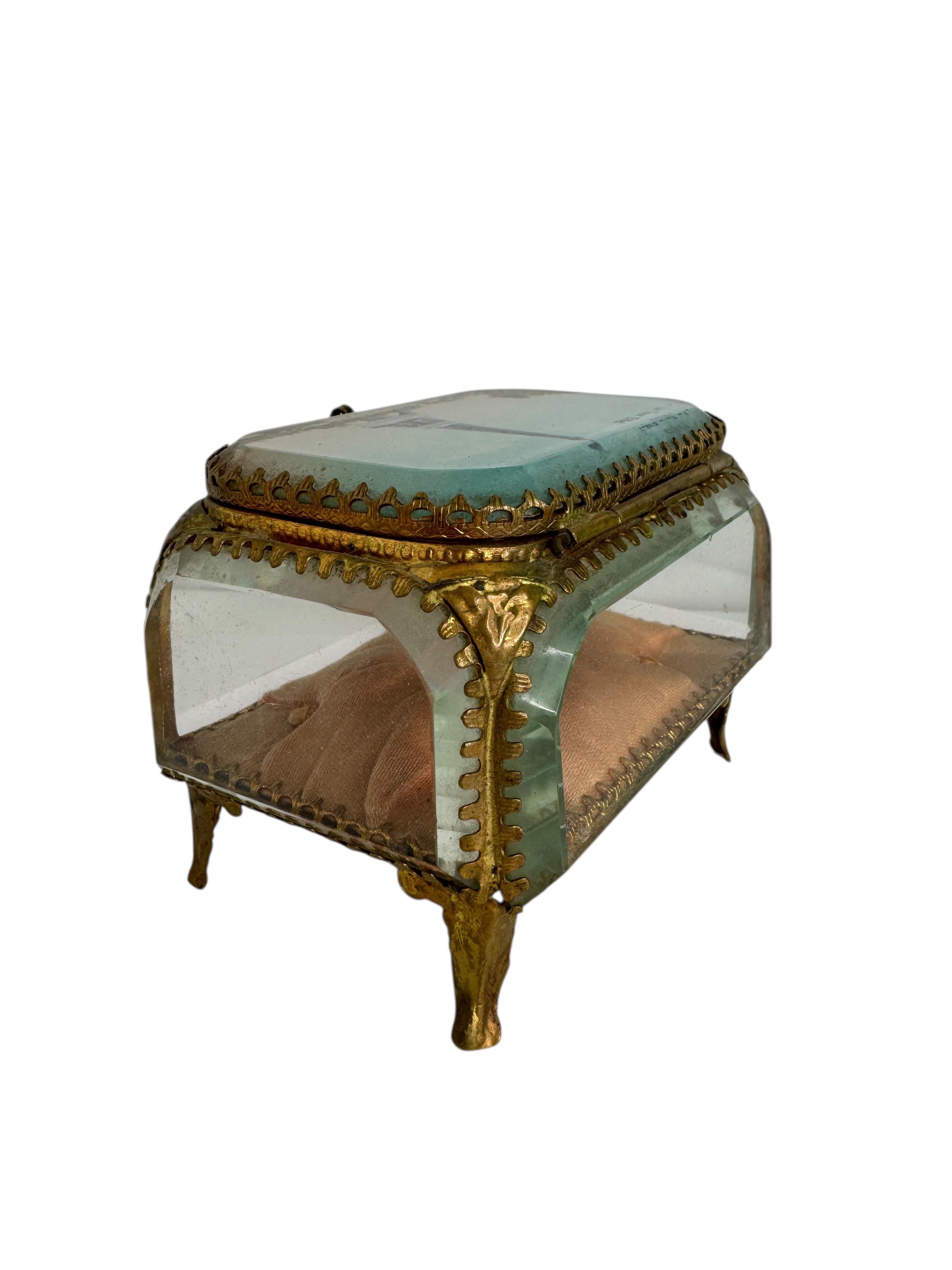 French Ormolu and Glass Souvenir Trinket Jewelry Box, Paris la Tour Eiffel, circa 1900s For Sale