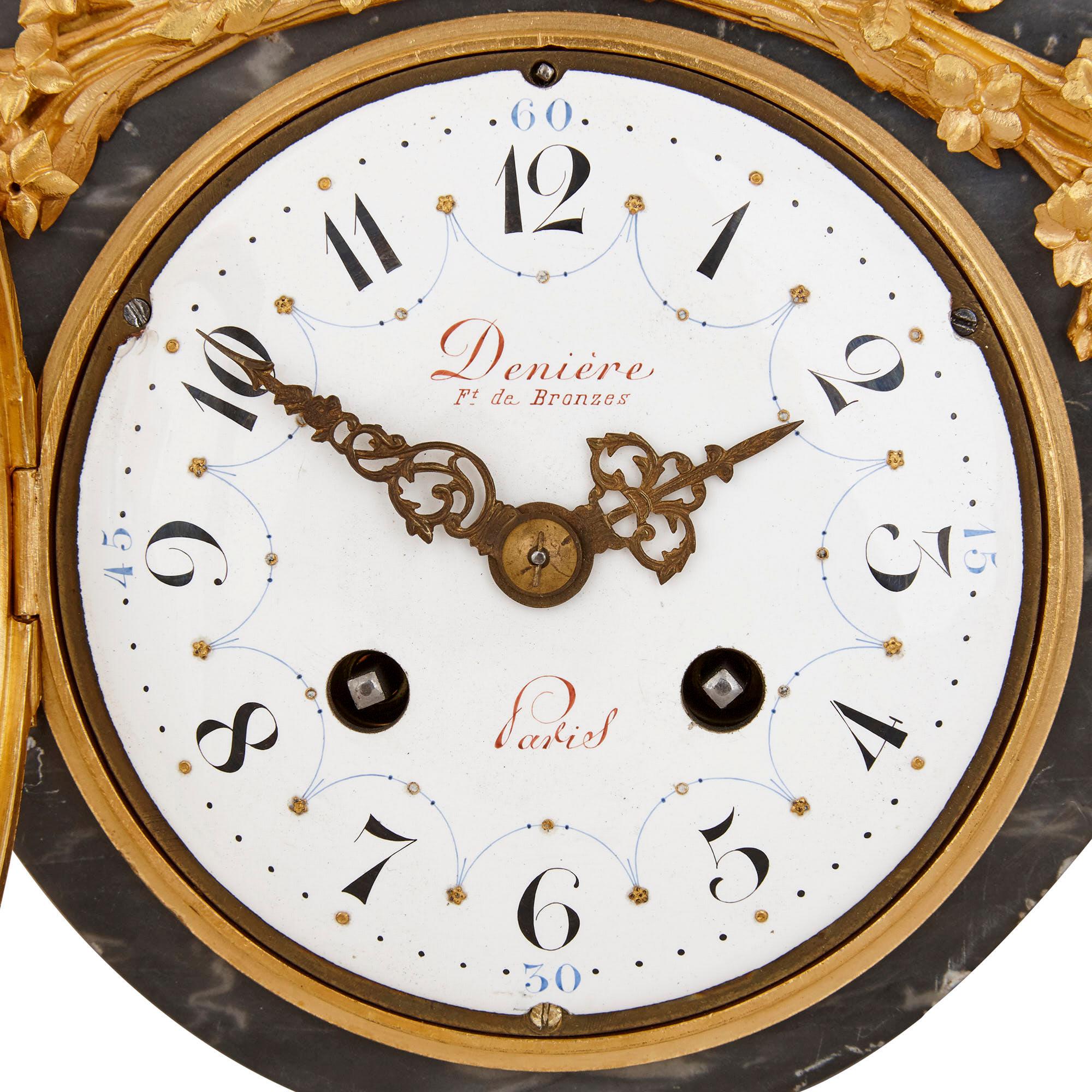 Uhrenset aus Ormolu und patinierter Bronze von Denière (Französisch) im Angebot