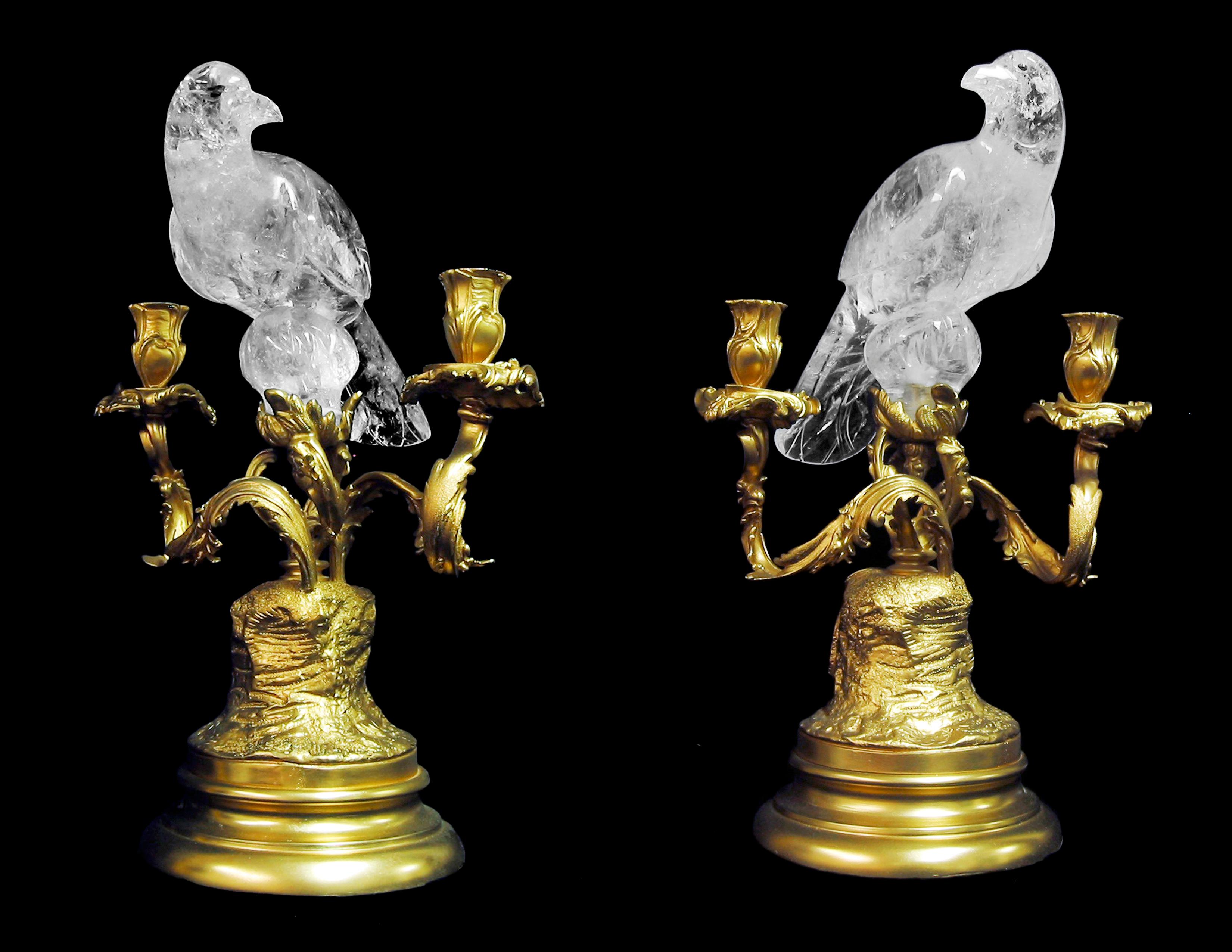 Vogel-Kandelaberlampen aus Goldbronze und Bergkristall, im französischen Louis XV.-Stil (Französisch) im Angebot