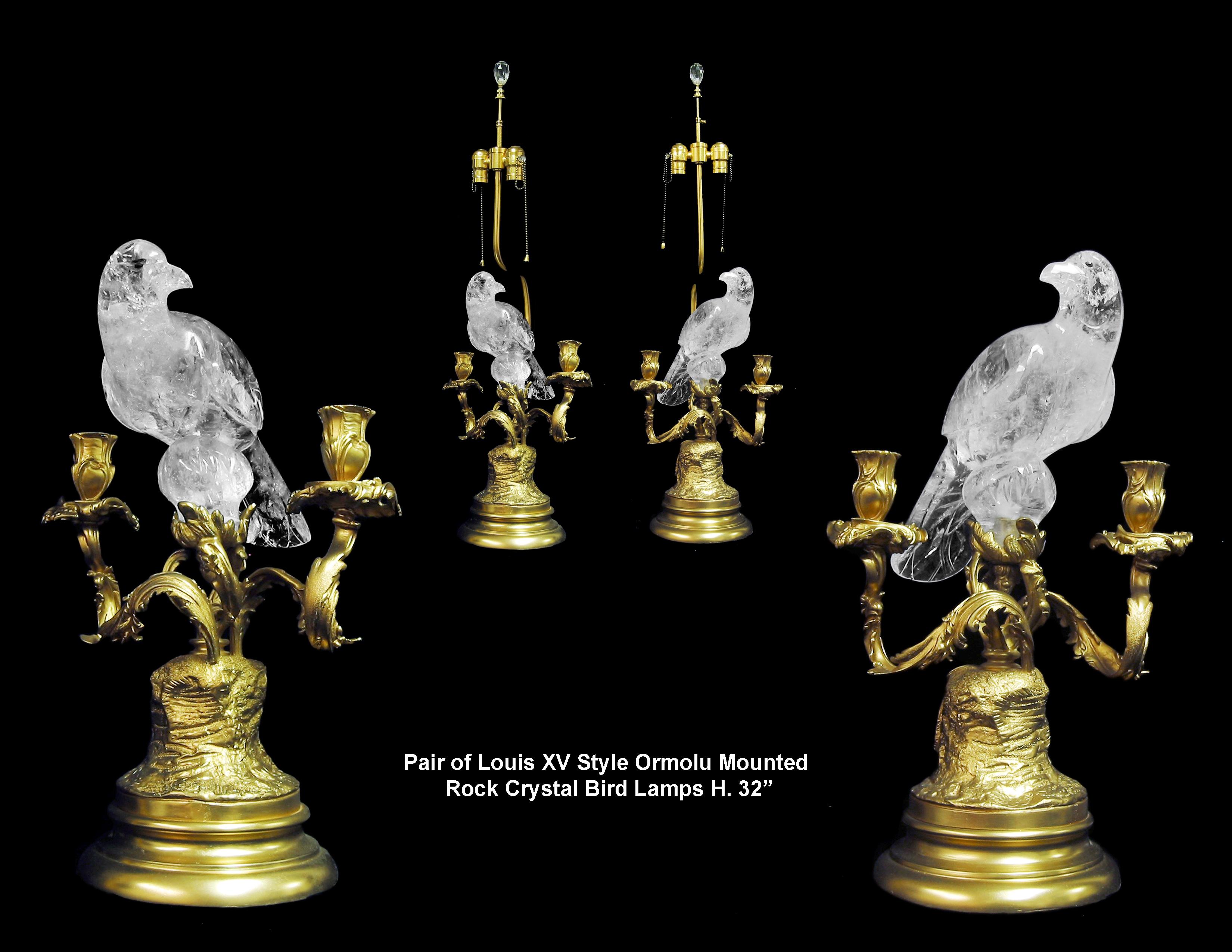 Vogel-Kandelaberlampen aus Goldbronze und Bergkristall, im französischen Louis XV.-Stil im Zustand „Hervorragend“ im Angebot in Cypress, CA