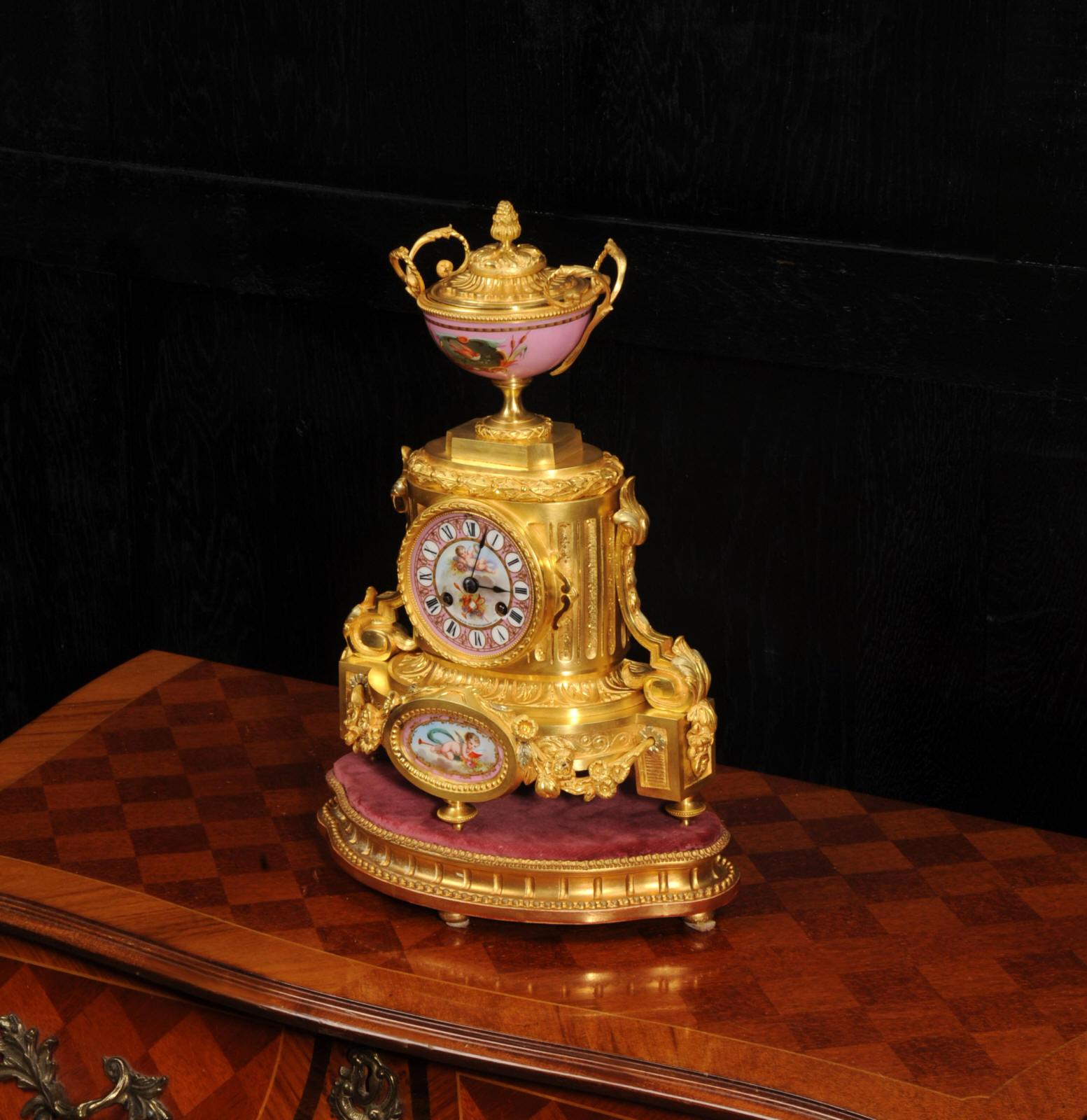 Horloge française d'antiquités en bronze doré et porcelaine de Sèvres par Achille Brocot en vente 1