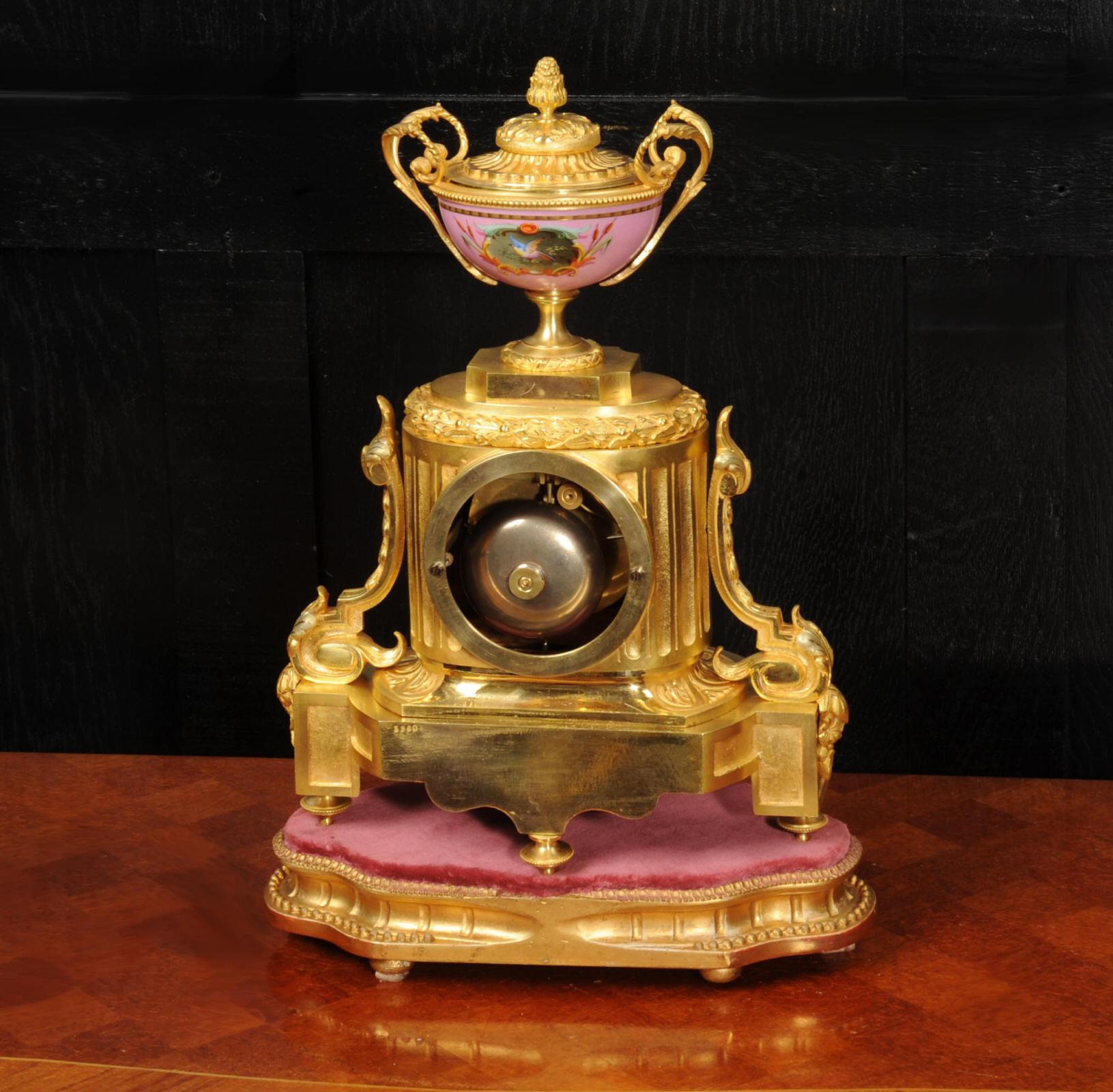Horloge française d'antiquités en bronze doré et porcelaine de Sèvres par Achille Brocot en vente 9