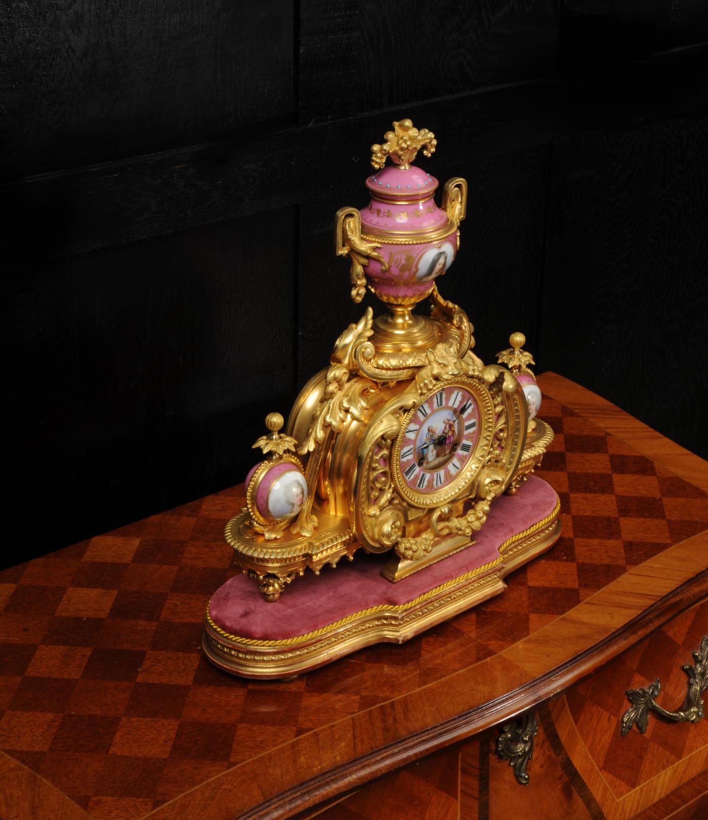 Horloge française d'antiquités en bronze doré et porcelaine de Sèvres par Achille Brocot Bon état - En vente à Belper, Derbyshire