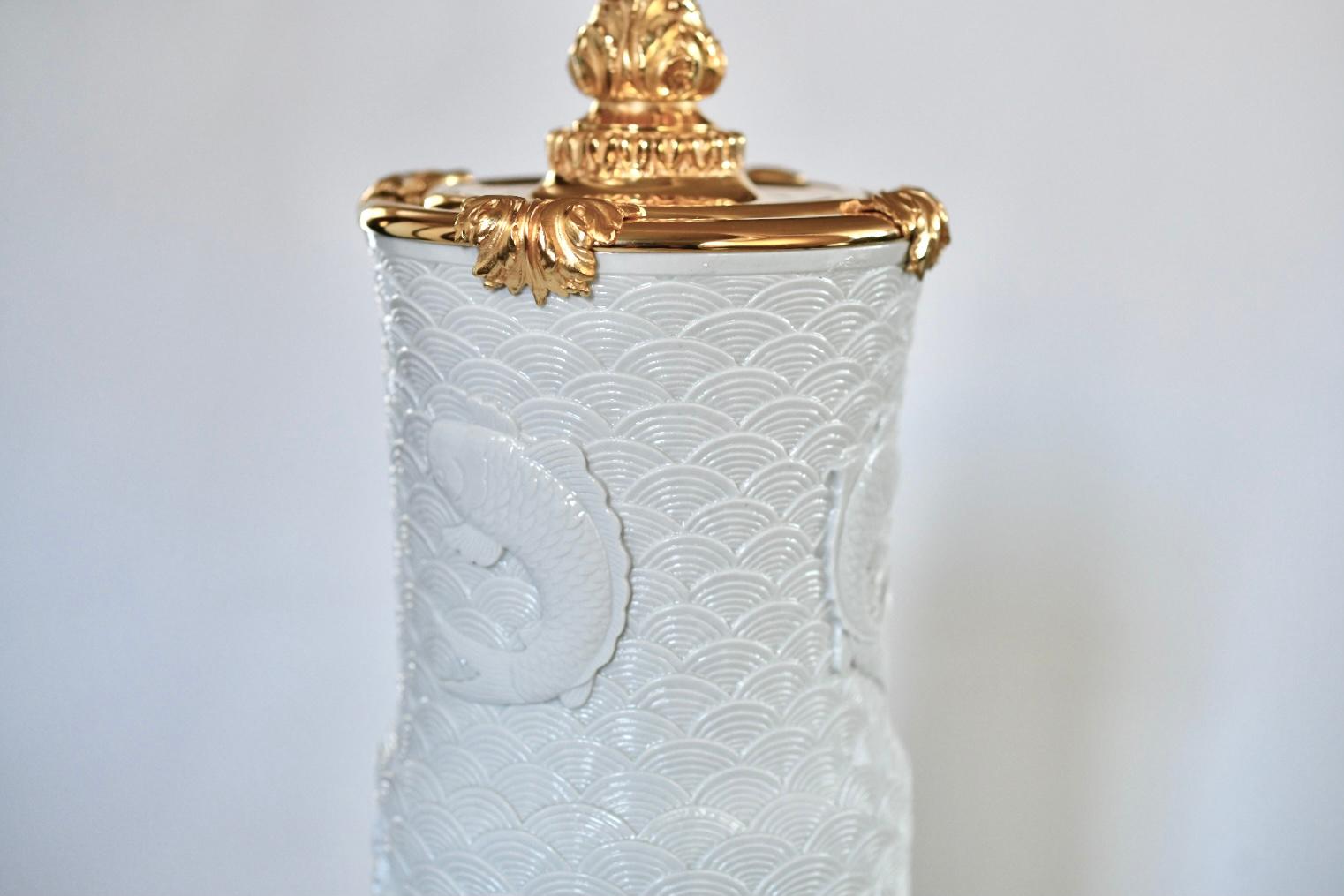 Ormolu-Mounted Porcelain Lamps For Sale 1