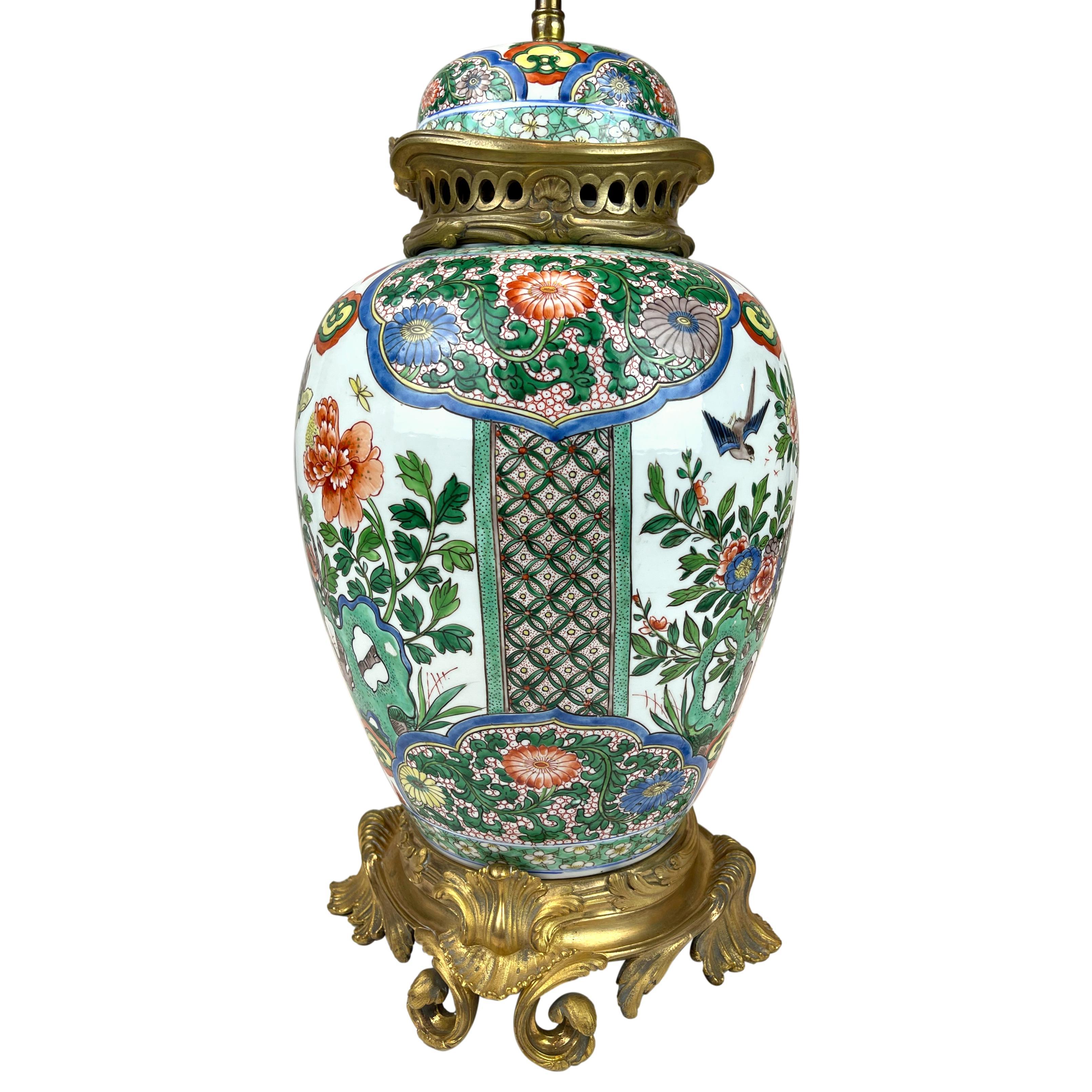 Chinese Export Porcelain Temple Jar French Bronze Ormolu-Mounted Lamp 2