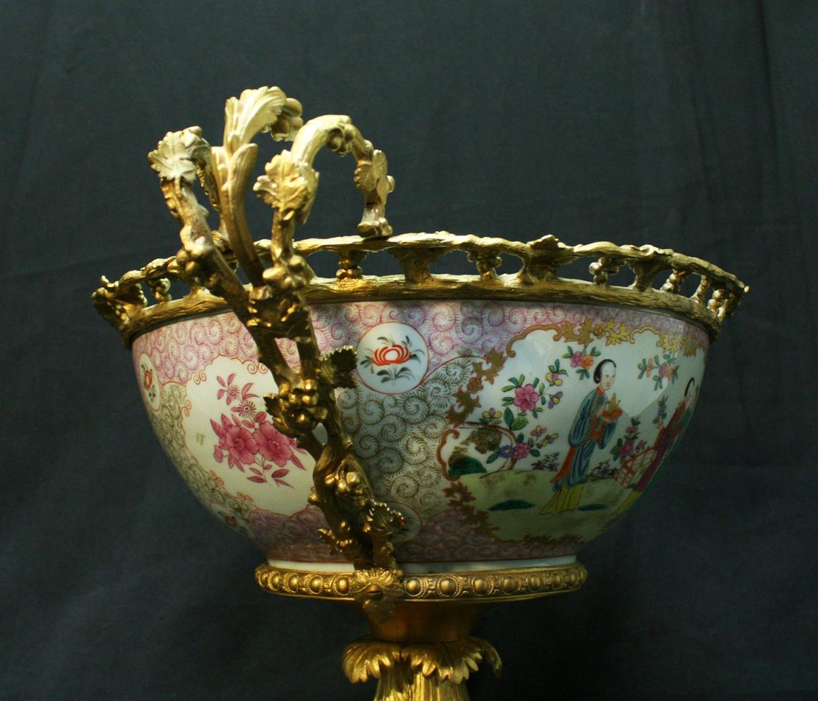 Ormolu Mounted Chinese Porcelain Bowl Centerpiece, 19th Century 7