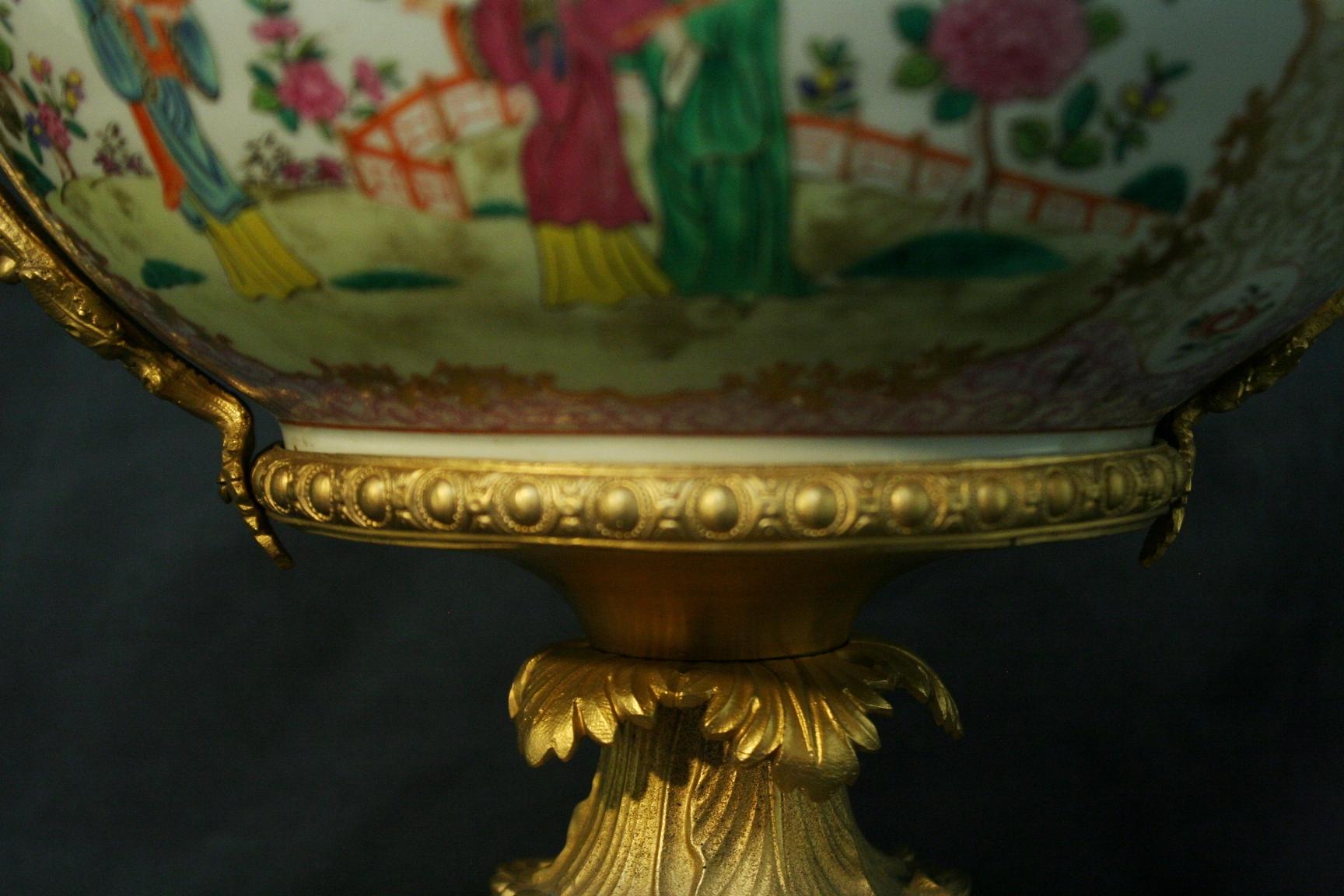 Ormolu Mounted Chinese Porcelain Bowl Centerpiece, 19th Century 5