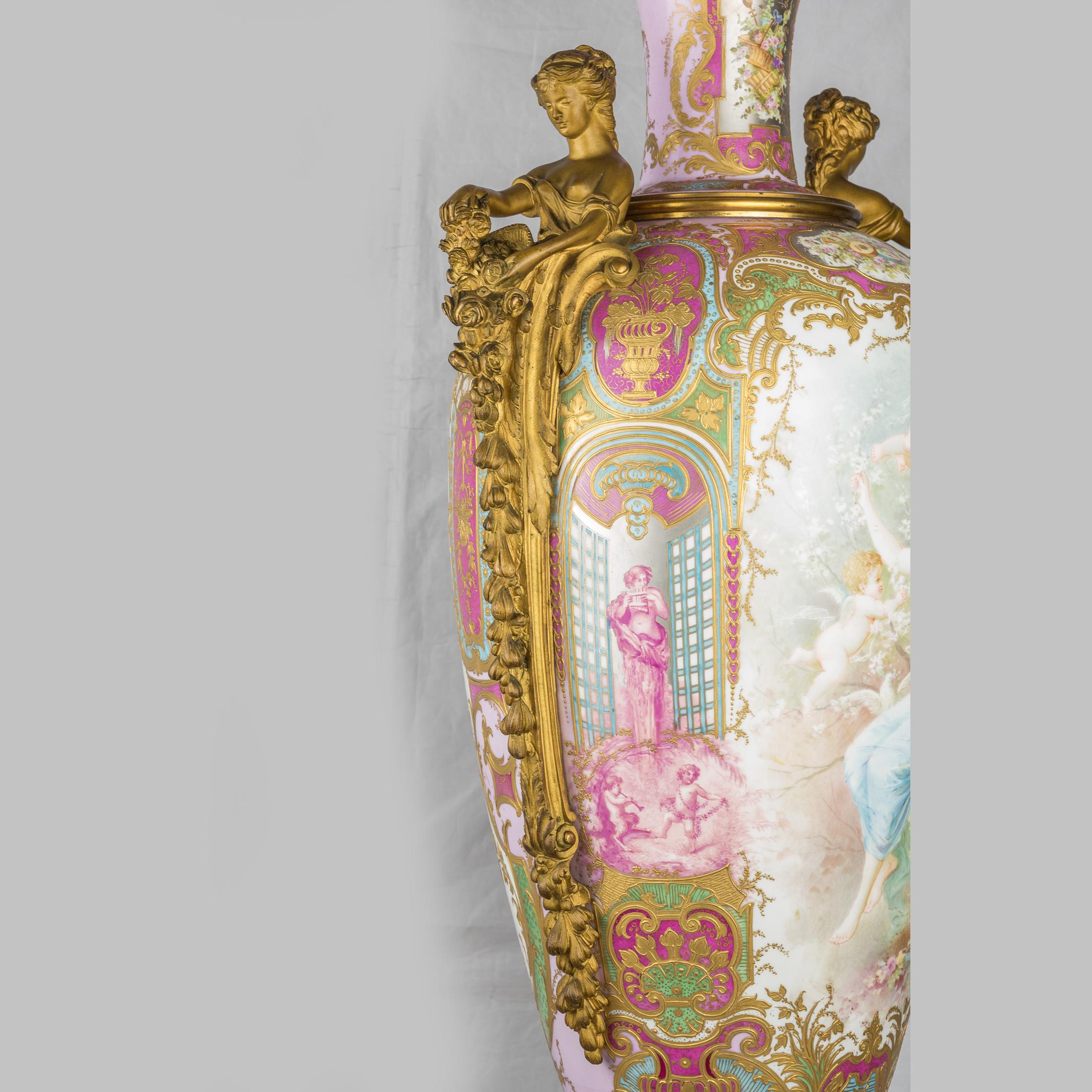Ormolu-Mounted Sèvres-Style Pink-Ground Vase For Sale 2