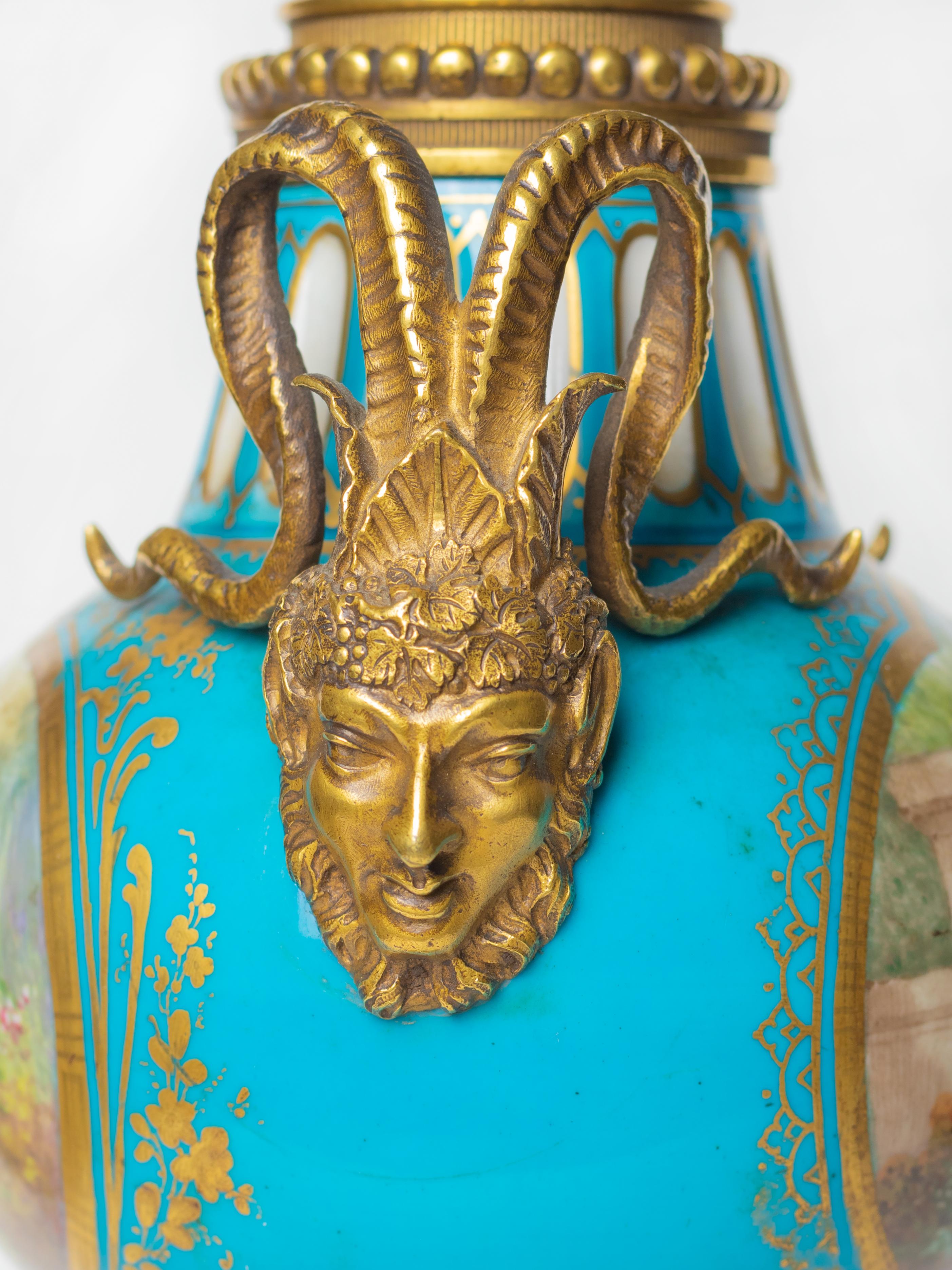 Candelabro in porcellana di Sèvres in bronzo ormolu François Boucher, XVIII secolo in vendita 10