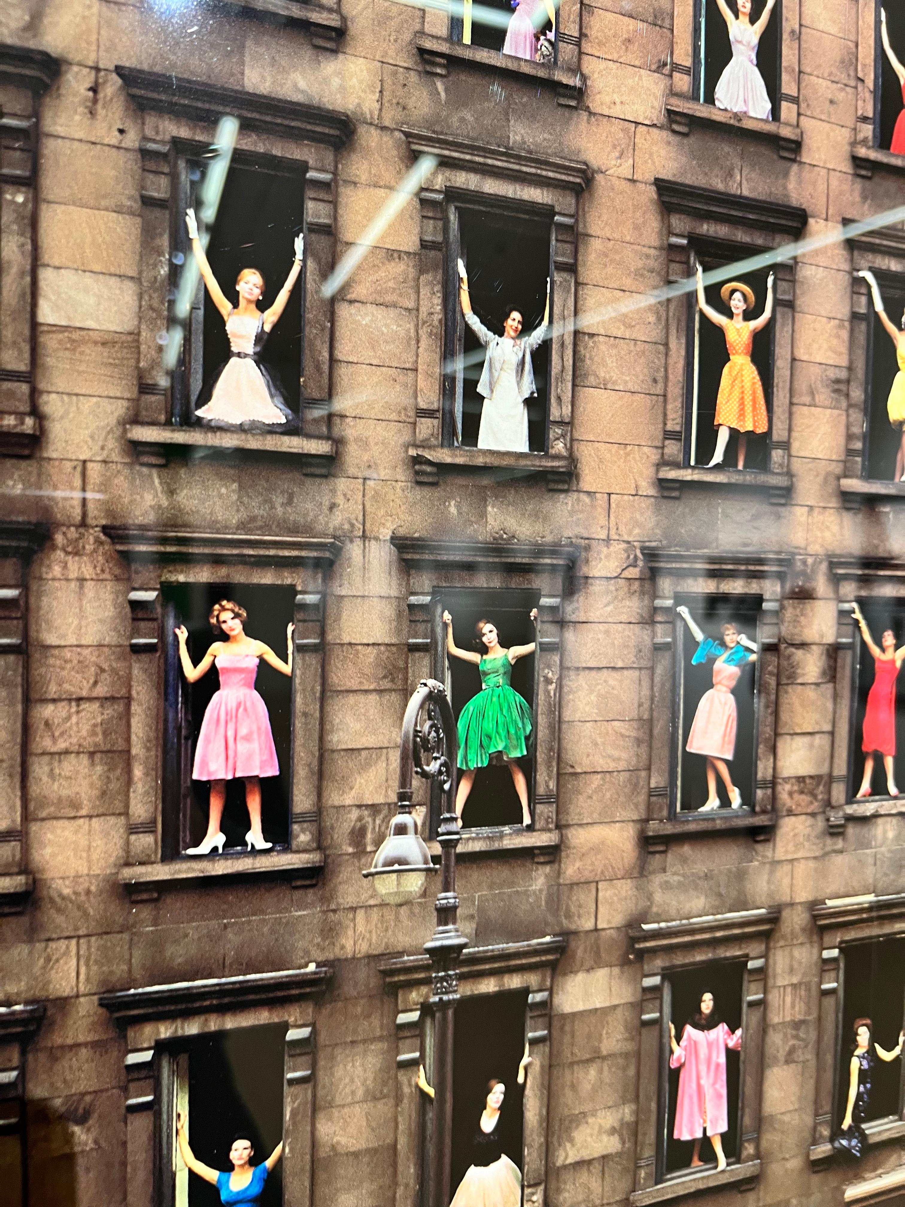 Ormond Gigli 'Girls in the Windows' im Angebot 3