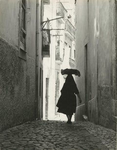 Woman in the Alley, Portugal