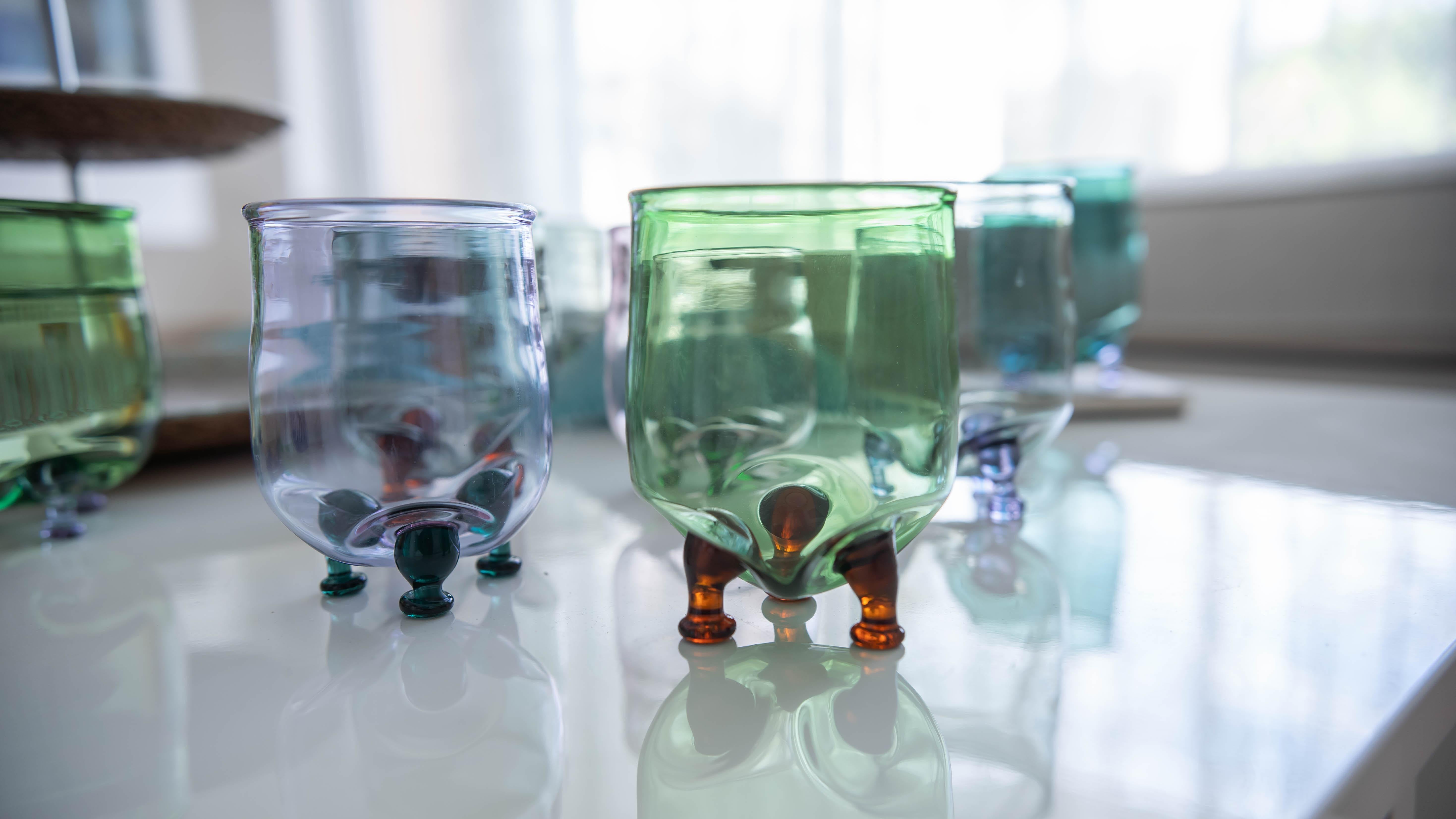 Ornamental di Lameice Abu Aker: tazze soffiate con la bocca 