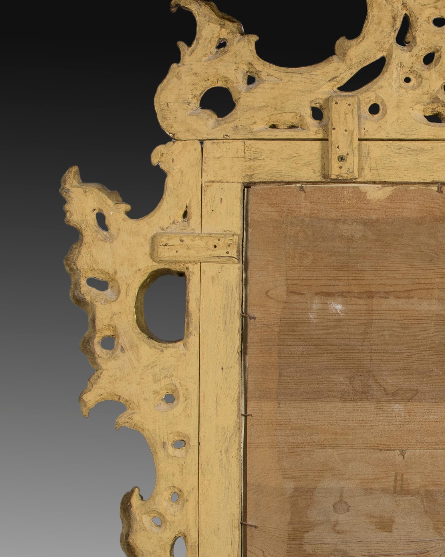Ornamentaler Spiegel:: 19. Jahrhundert im Angebot 3