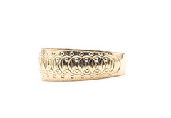 Bague ornée en or jaune 14k