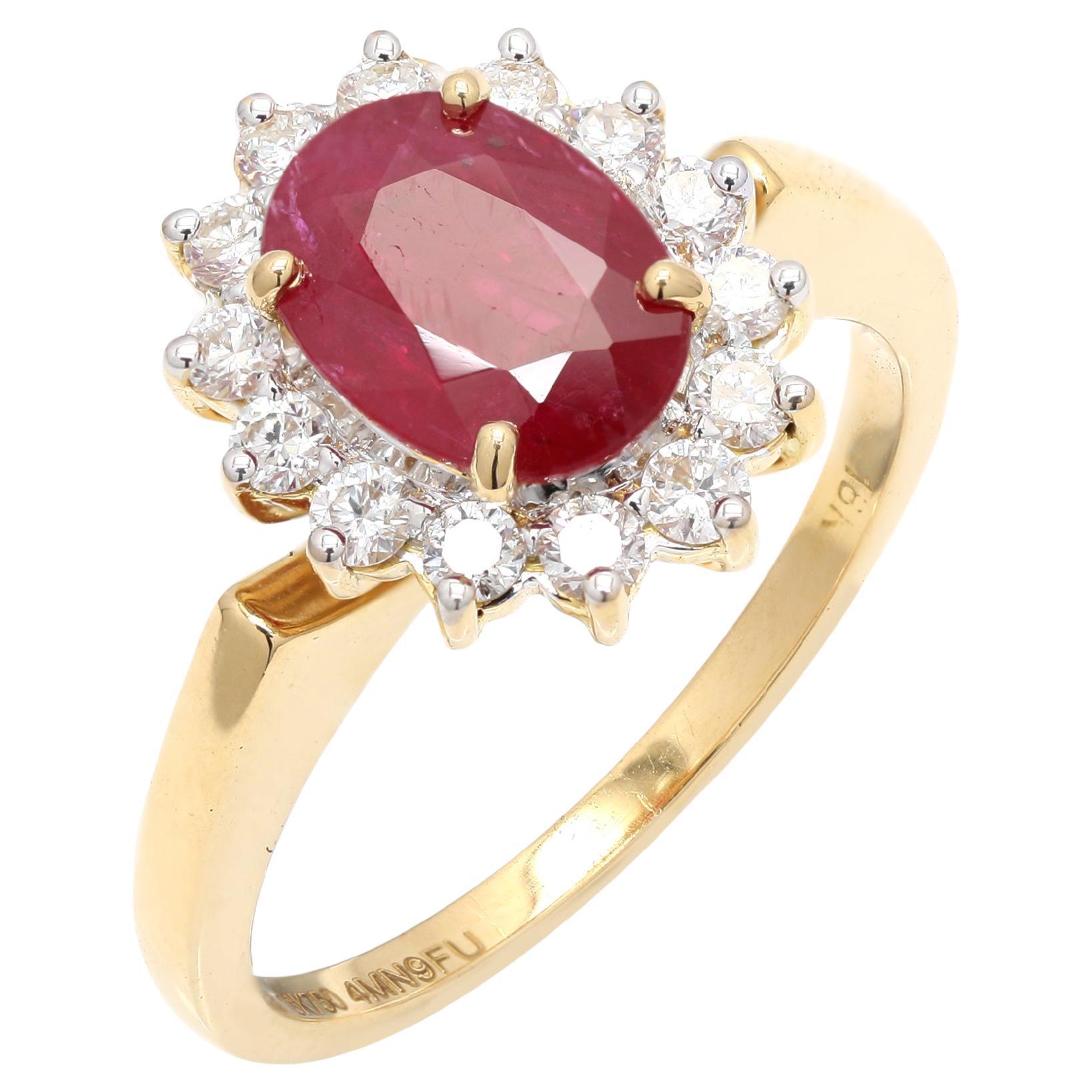 Bague en or jaune massif 18 carats, rubis rouge profond de 1,83 carat et diamant halo