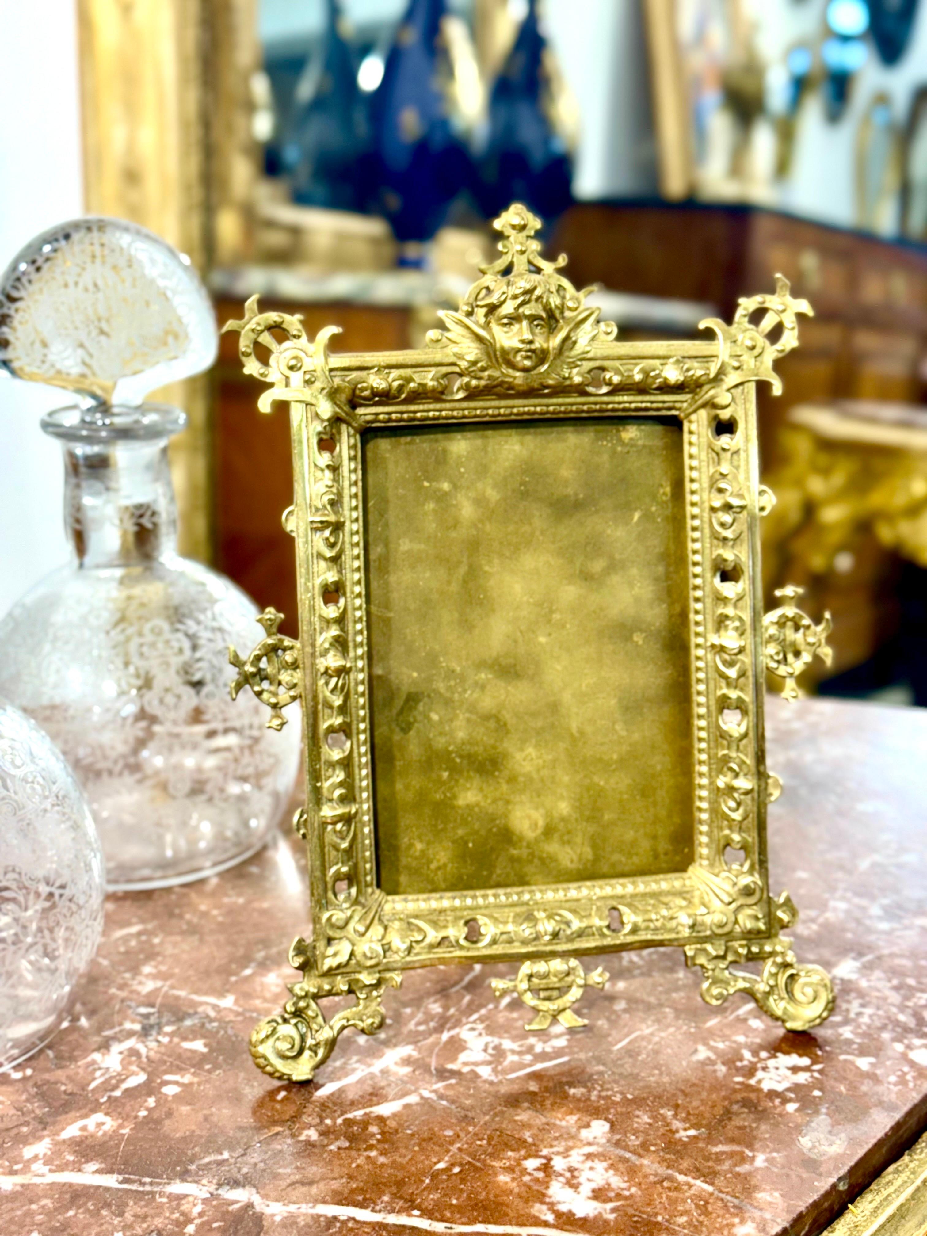 Ornate 19th-Century Gilt Bronze Tabletop Frame with Cherub Motif For Sale 10