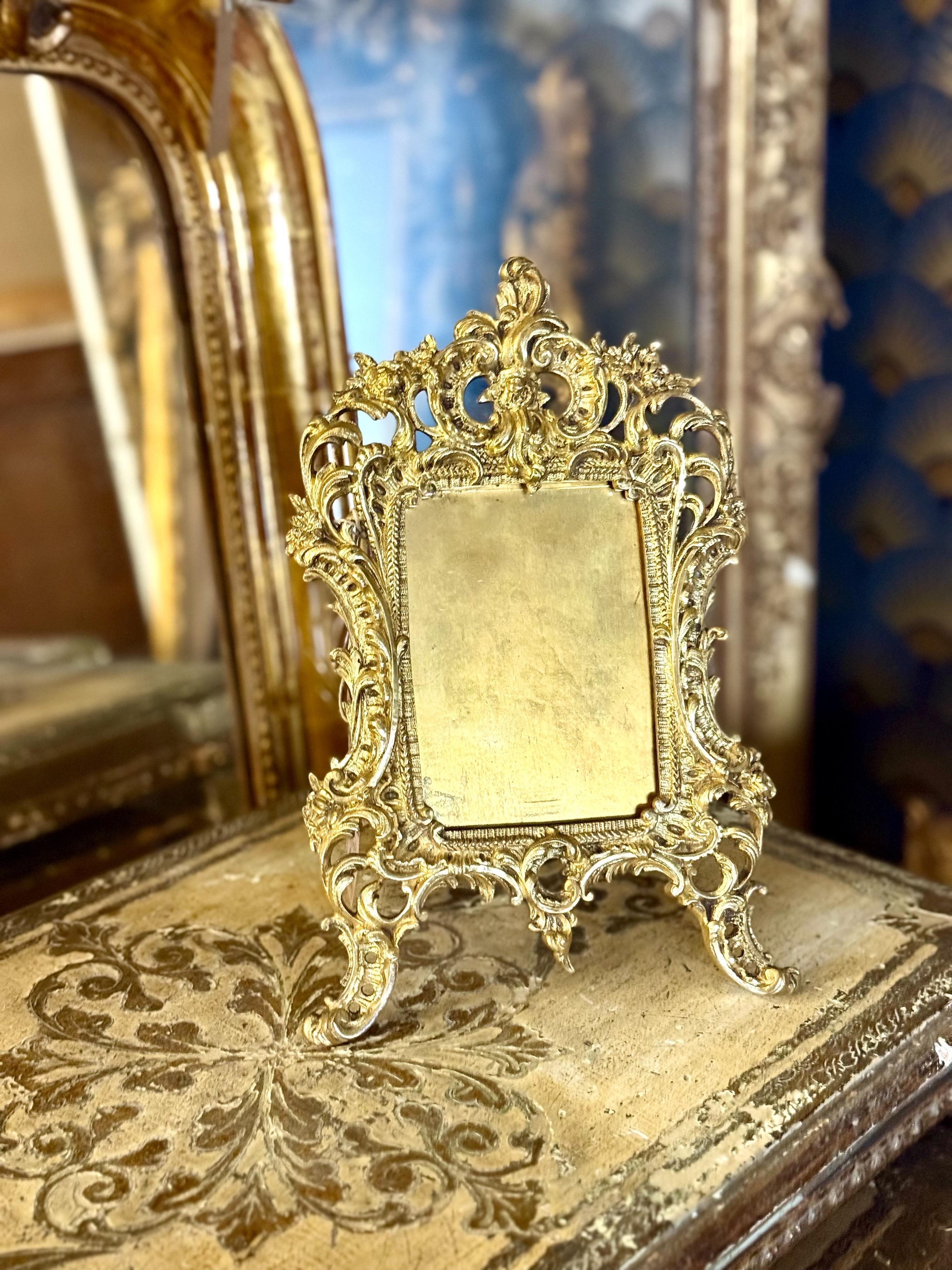 Ornate 19th-Century Gilt Bronze Tabletop Frame with Cherub Motif For Sale 13