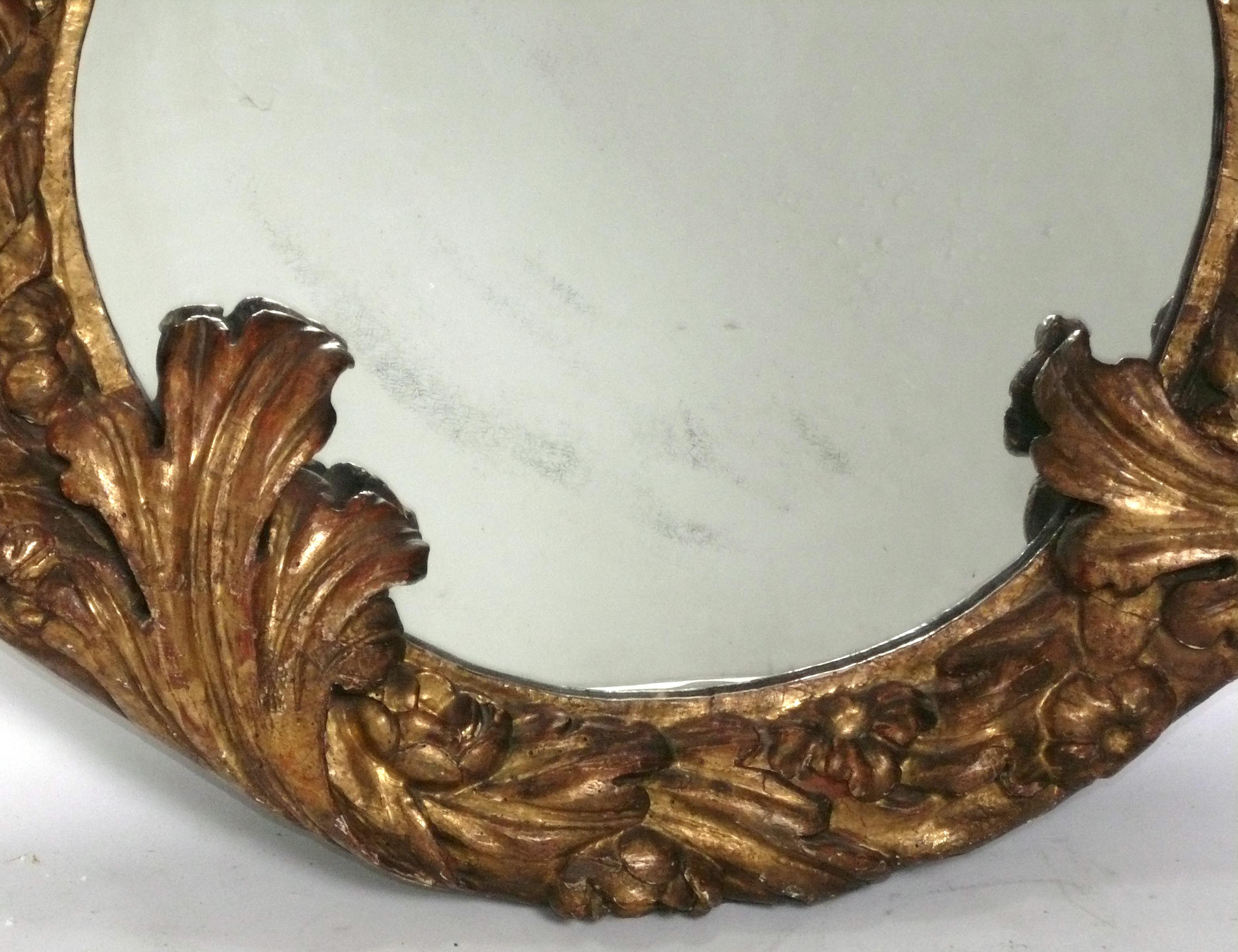 italien Miroir doré orné du 19ème siècle avec une merveilleuse patine 37