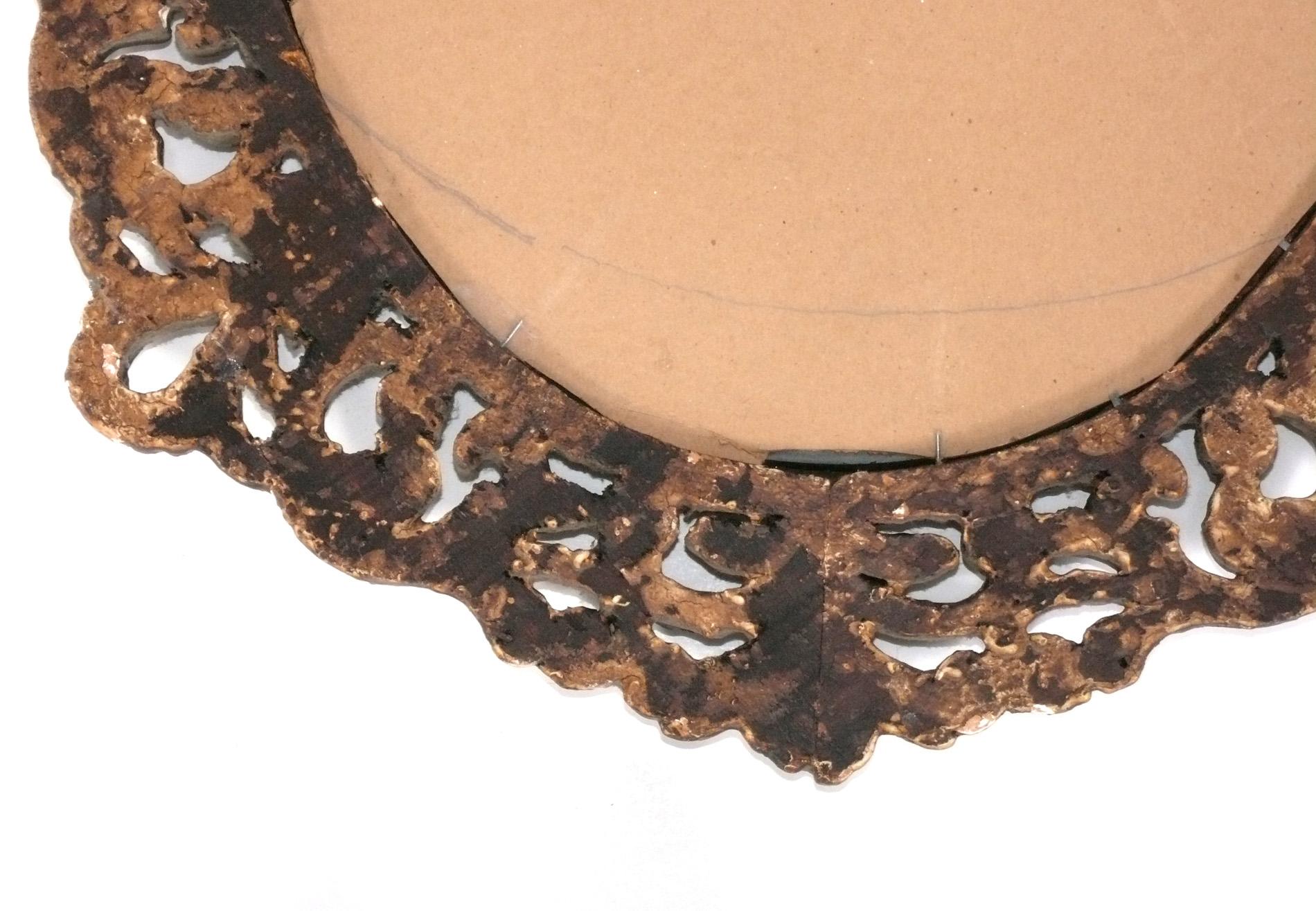 Sculpté Miroir doré italien orné du 19e siècle 27.5 