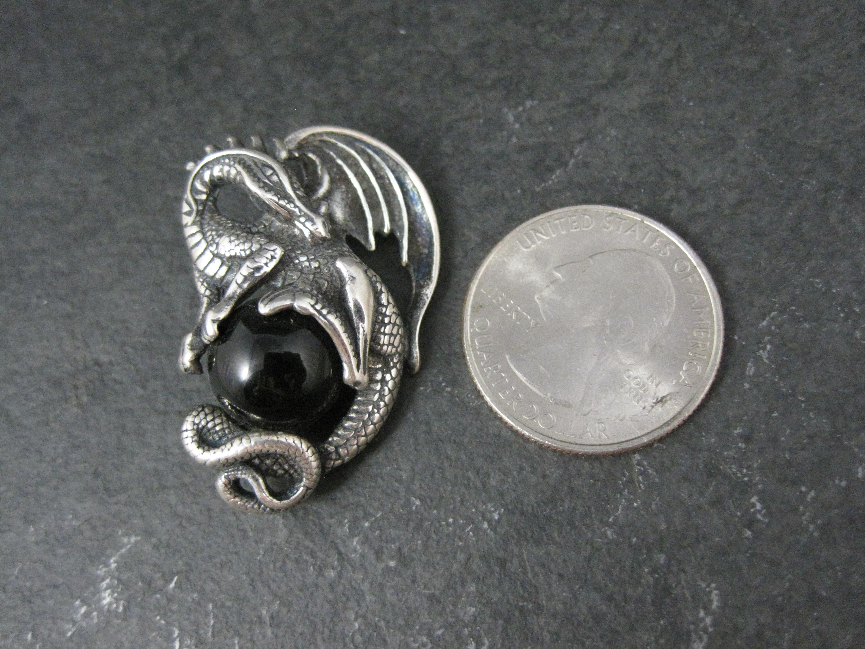 Verzierter 3D Vintage Sterlingsilber-D Drachen-Anhänger aus schwarzem Onyxkugel, Vintage im Angebot 6