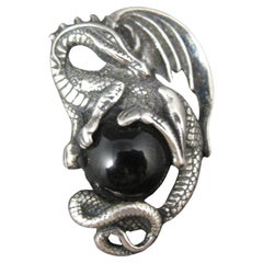 Colgante Dragón Vintage 3D Ornamentado de Plata de Ley Esfera de Ónice Negro