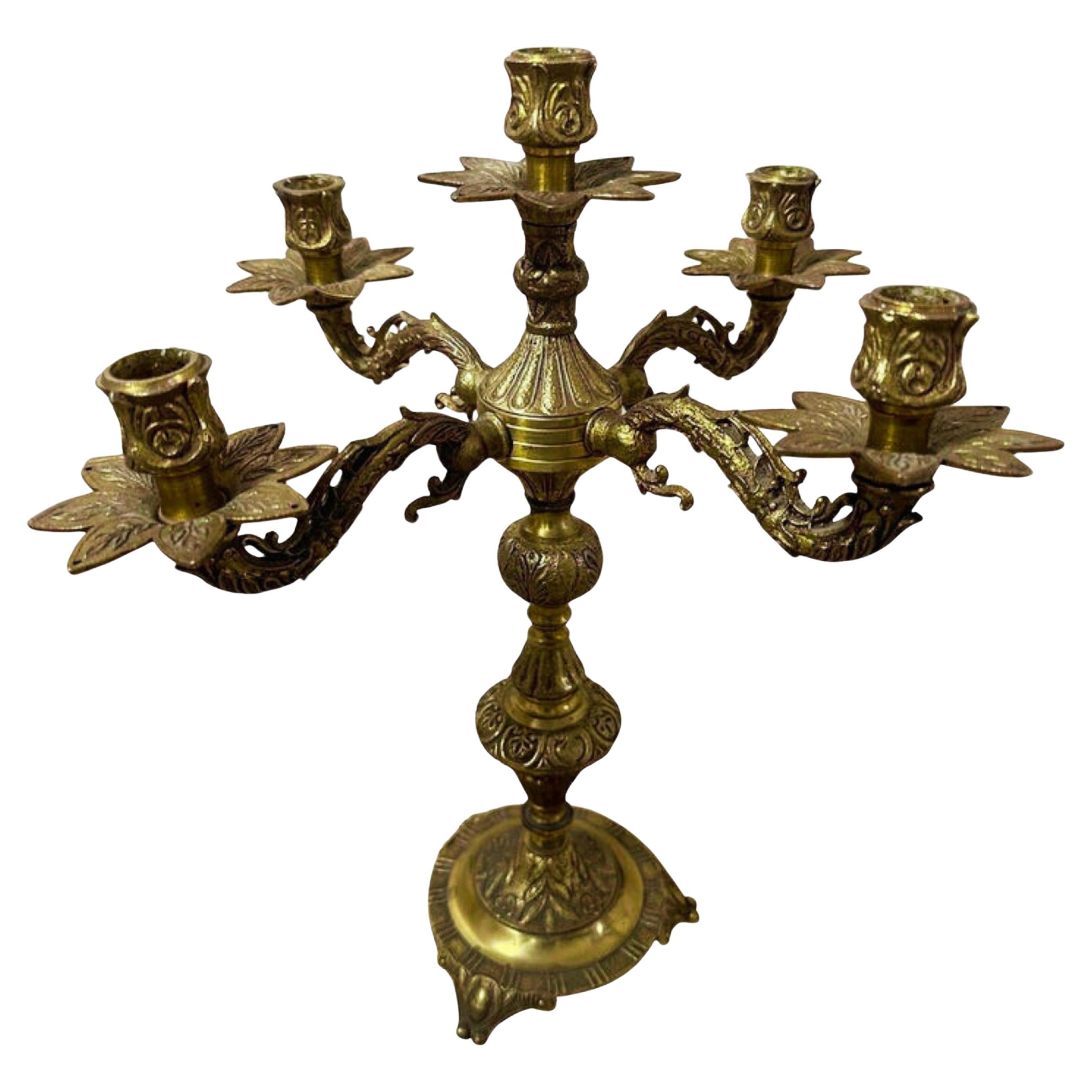 Candelabro ornamentado de 5 brazos, dorado, Circa S. XIX