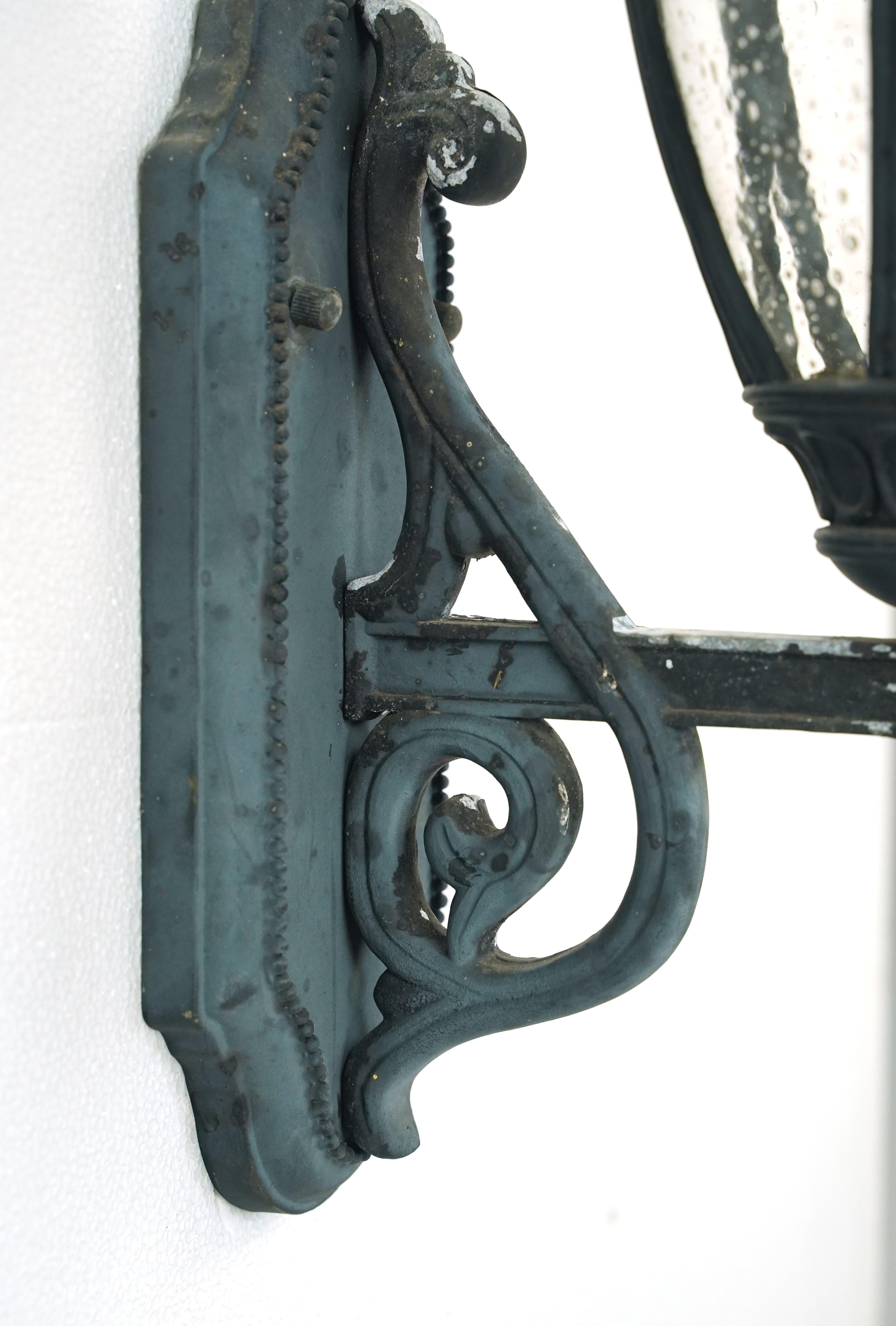 Ornate Aluminum & Seeded Glass Outdoor Wall Sconce For Sale 4