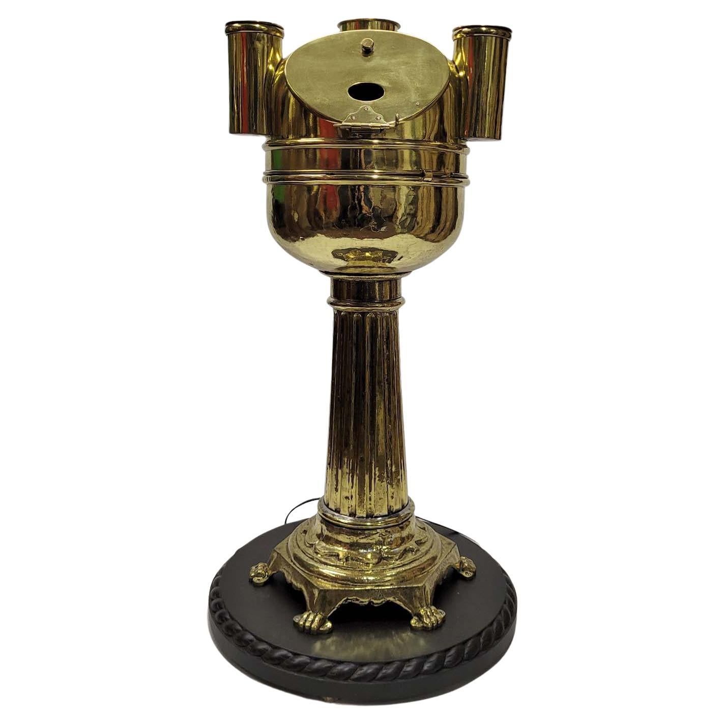 Verschnörkelter amerikanischer Yacht Binnacle, um 1900 im Angebot