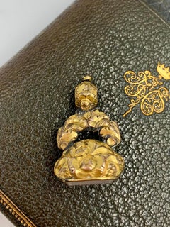 Ornate Antique Georgian Roses and Acorns Gold Cased Agate Seal Fob Pendant