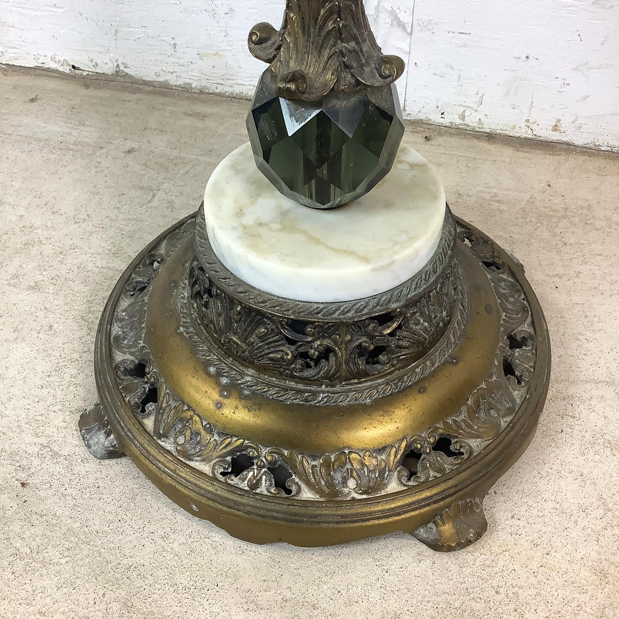 20ième siècle Ornate Antique Marble Top Side Table en vente