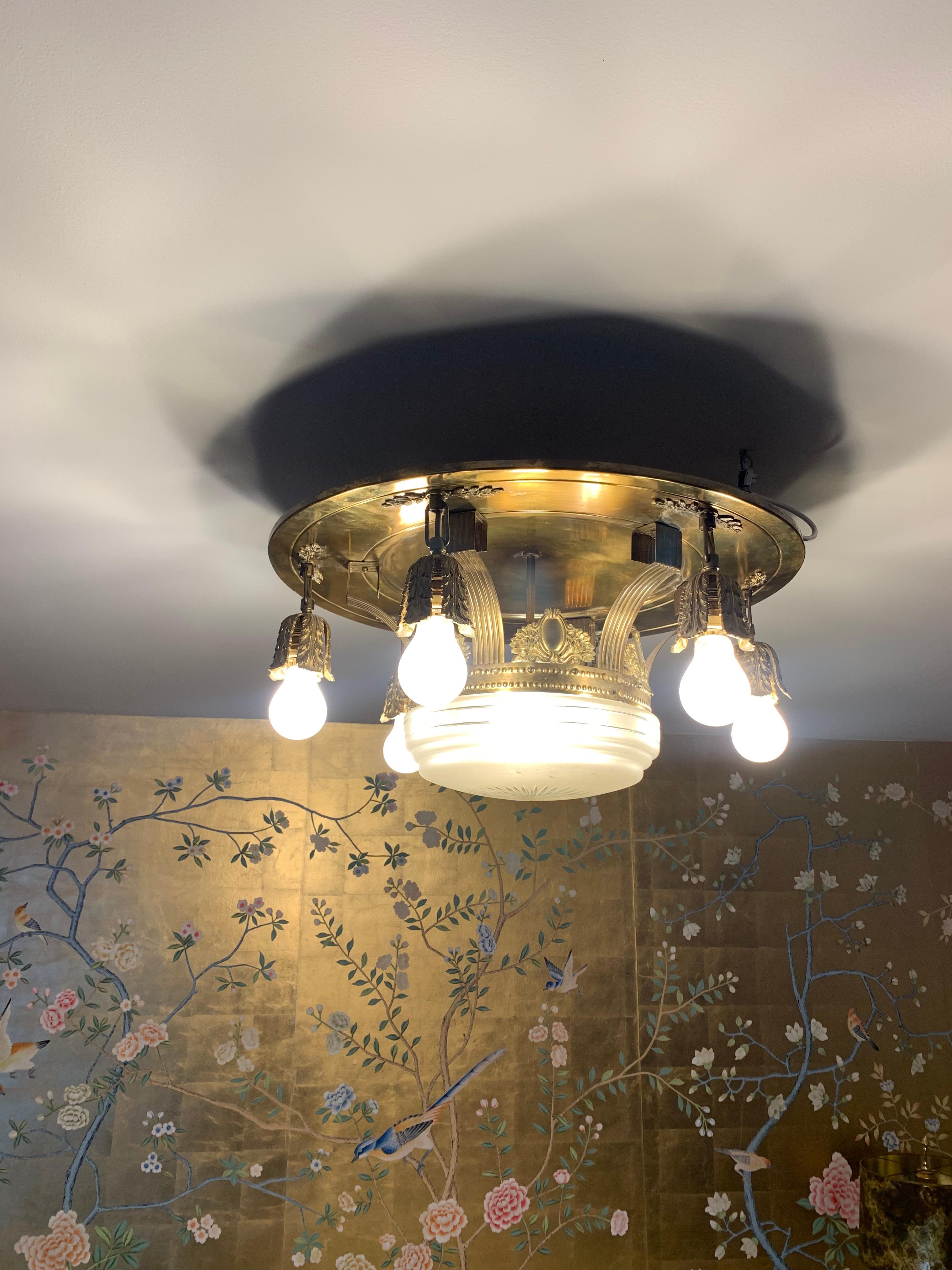 Ornate Brass Ceiling Light with 6 Light Bulbs 20th Century For Sale 7