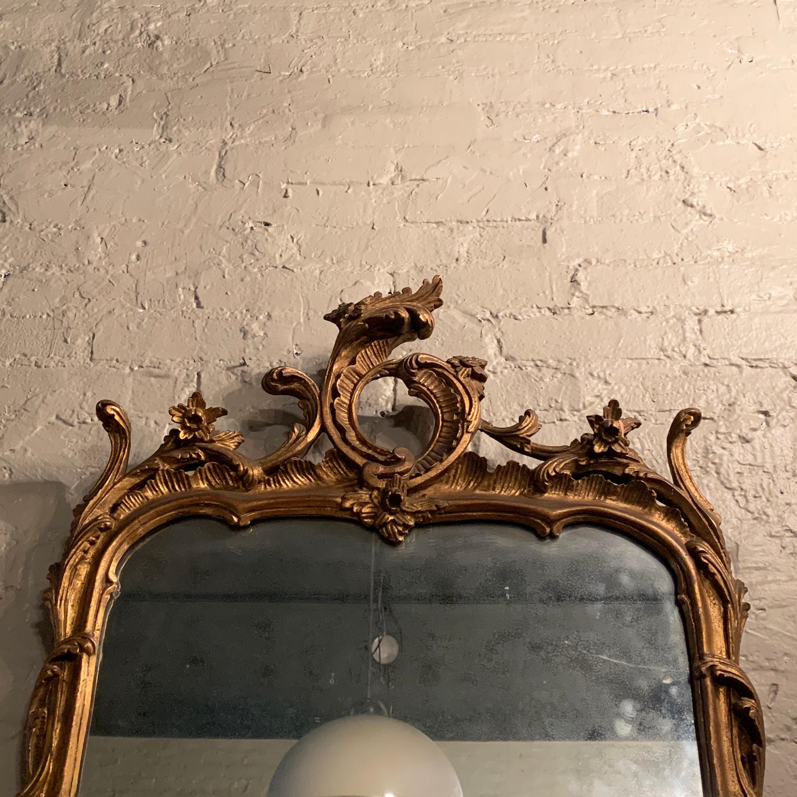 20th Century Ornate Carved Giltwood Mirror