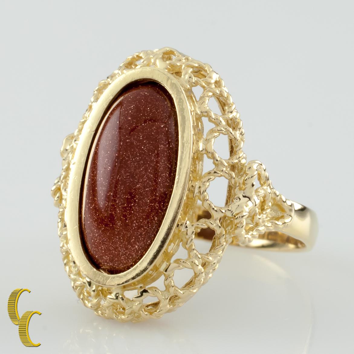 oro giallo 18k
Caratteristiche Una pietra d'oro ovale
Dimensioni dell'anello: 23 mm di lunghezza, 16 mm di larghezza
Taglia 6.5
Massa totale = 5.7 grammi
Un bellissimo regalo!