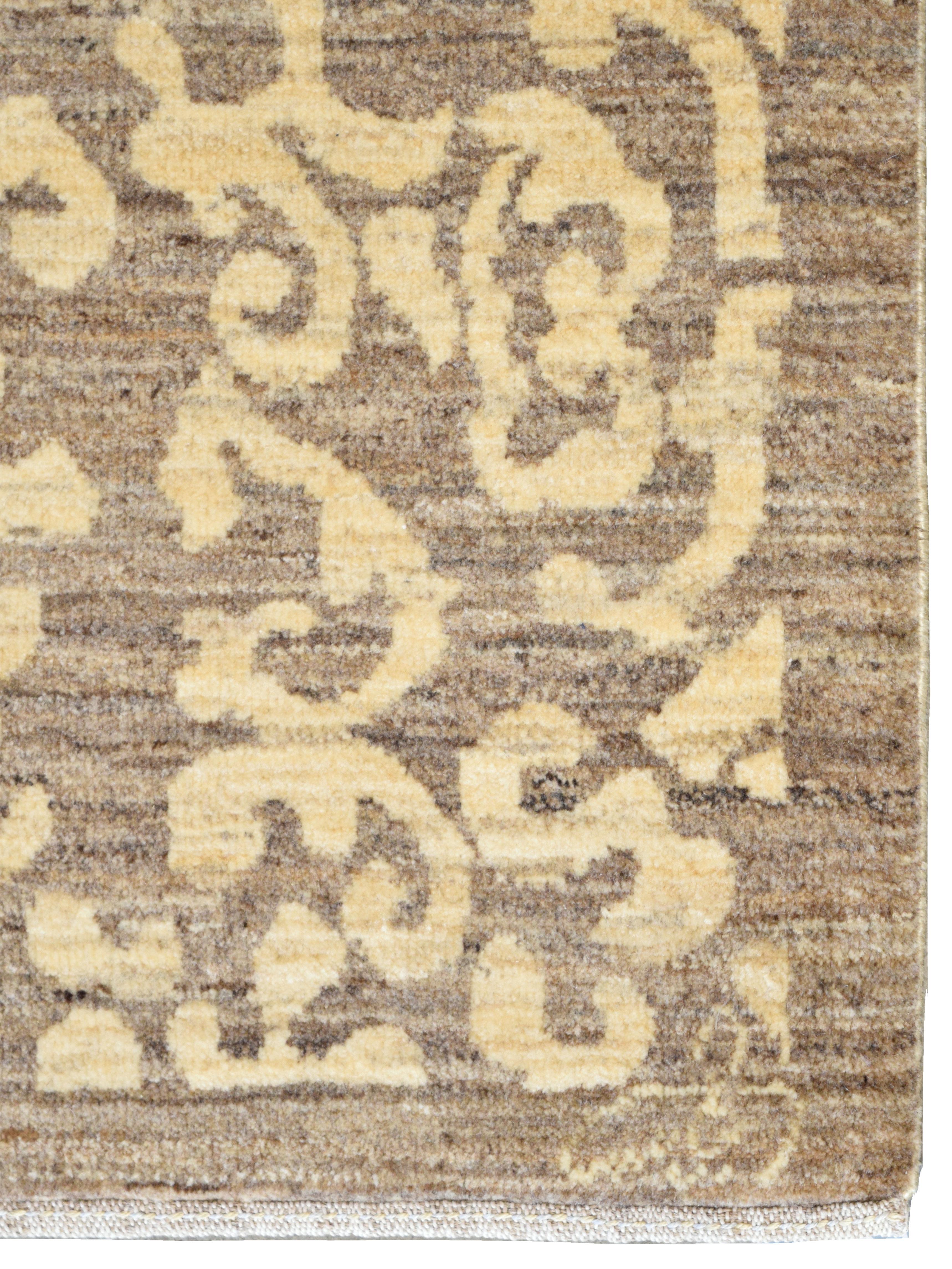 XXIe siècle et contemporain Tapis persan orné en laine crème et Brown à motif floral damassé, 8' x 10' en vente
