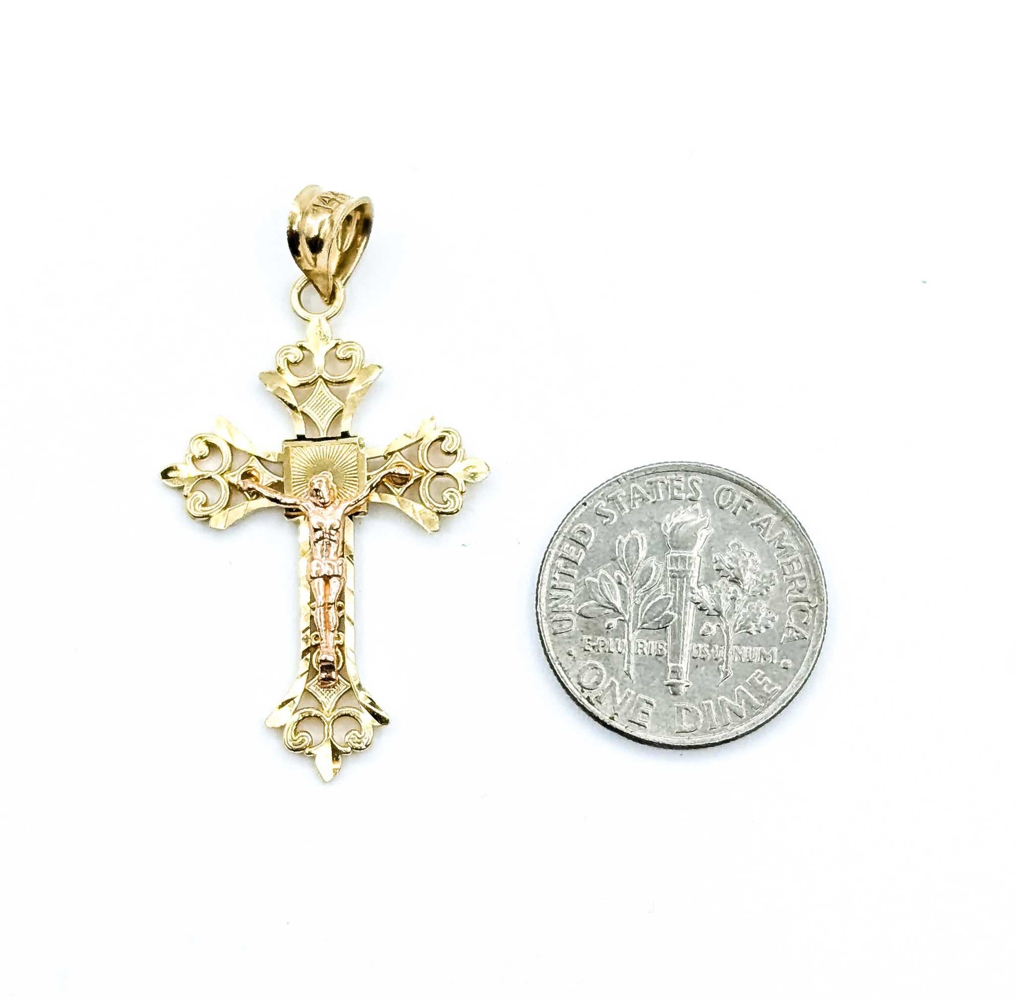 Pendentif crucifix orné en or jaune 14k en vente 2