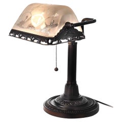 Lampe de bureau pour banquiers en verre taillé orné