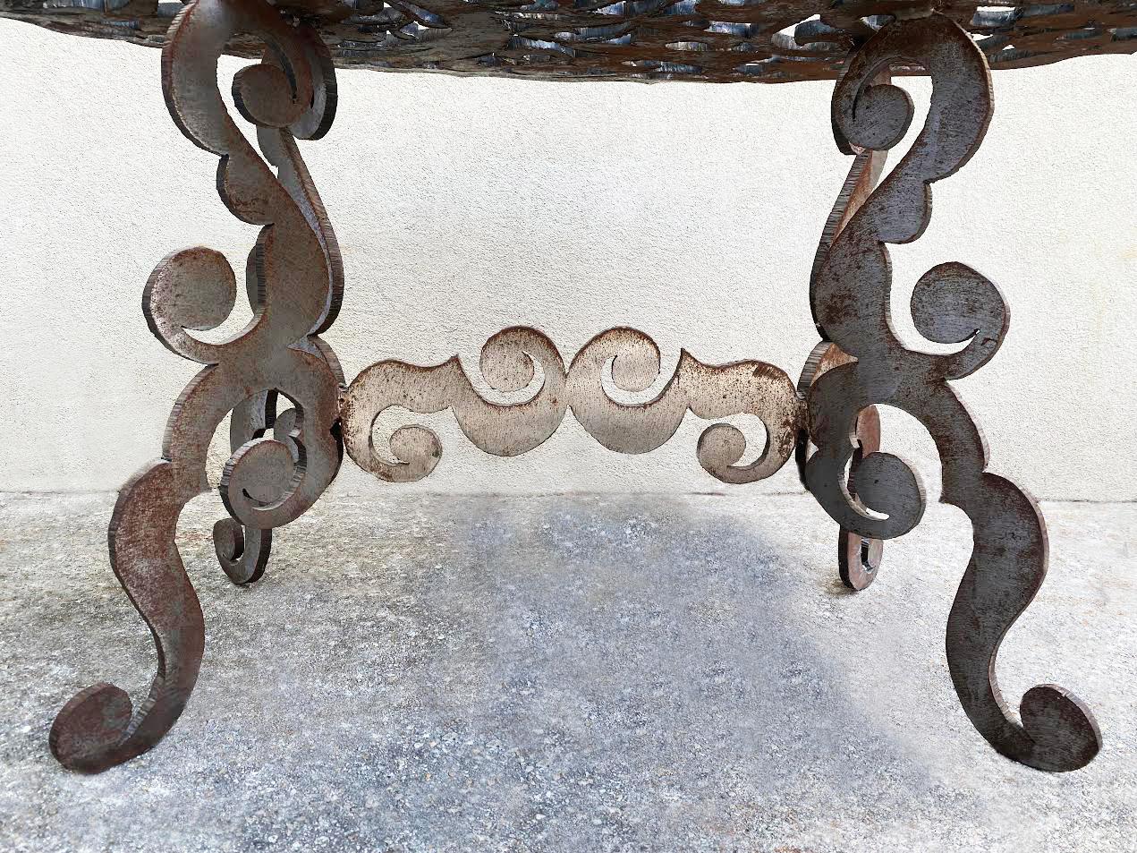 Mesa central de acero corten ornamentado en venta 2